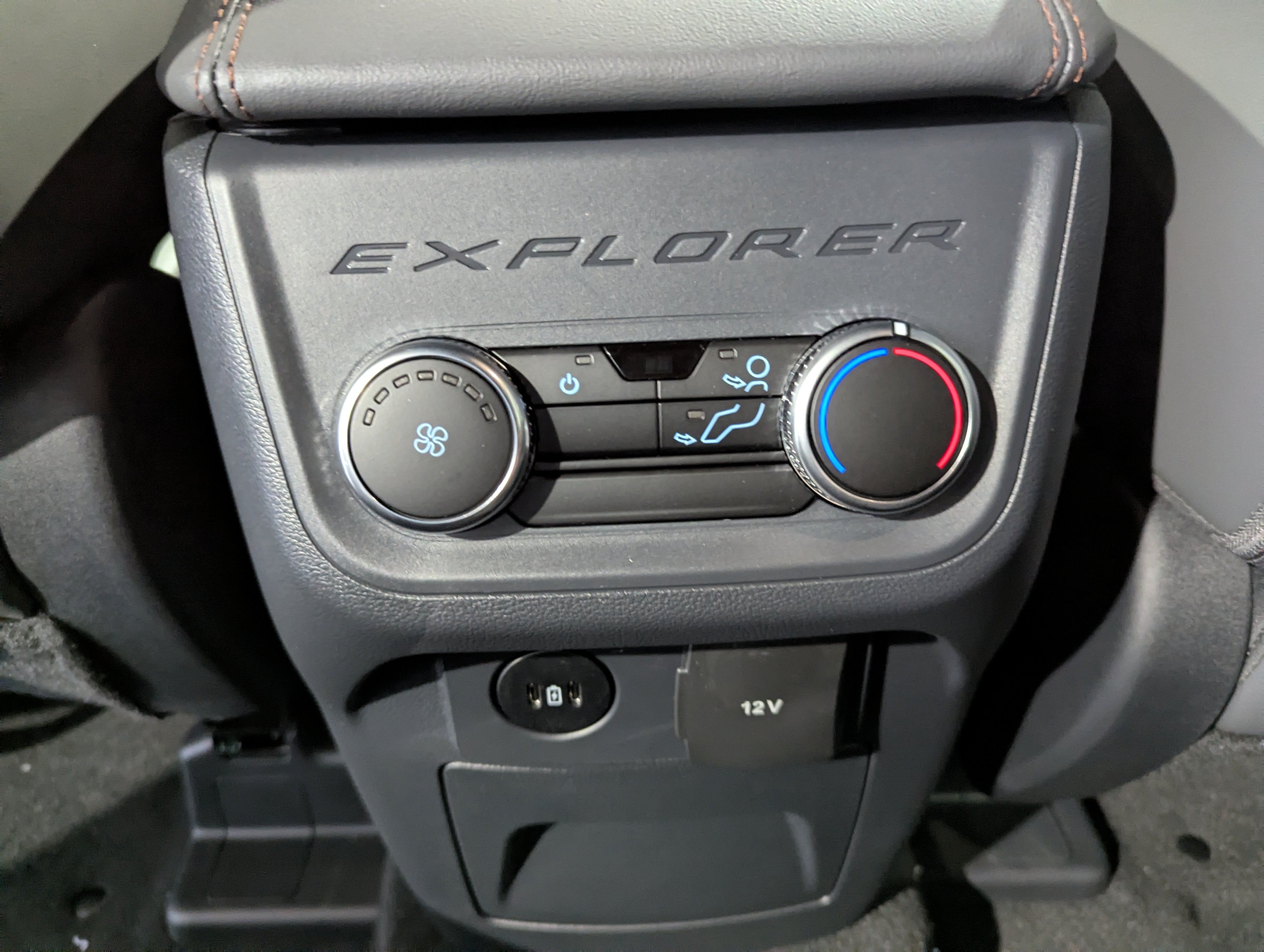 2027 Ford Explorer Active 4x4