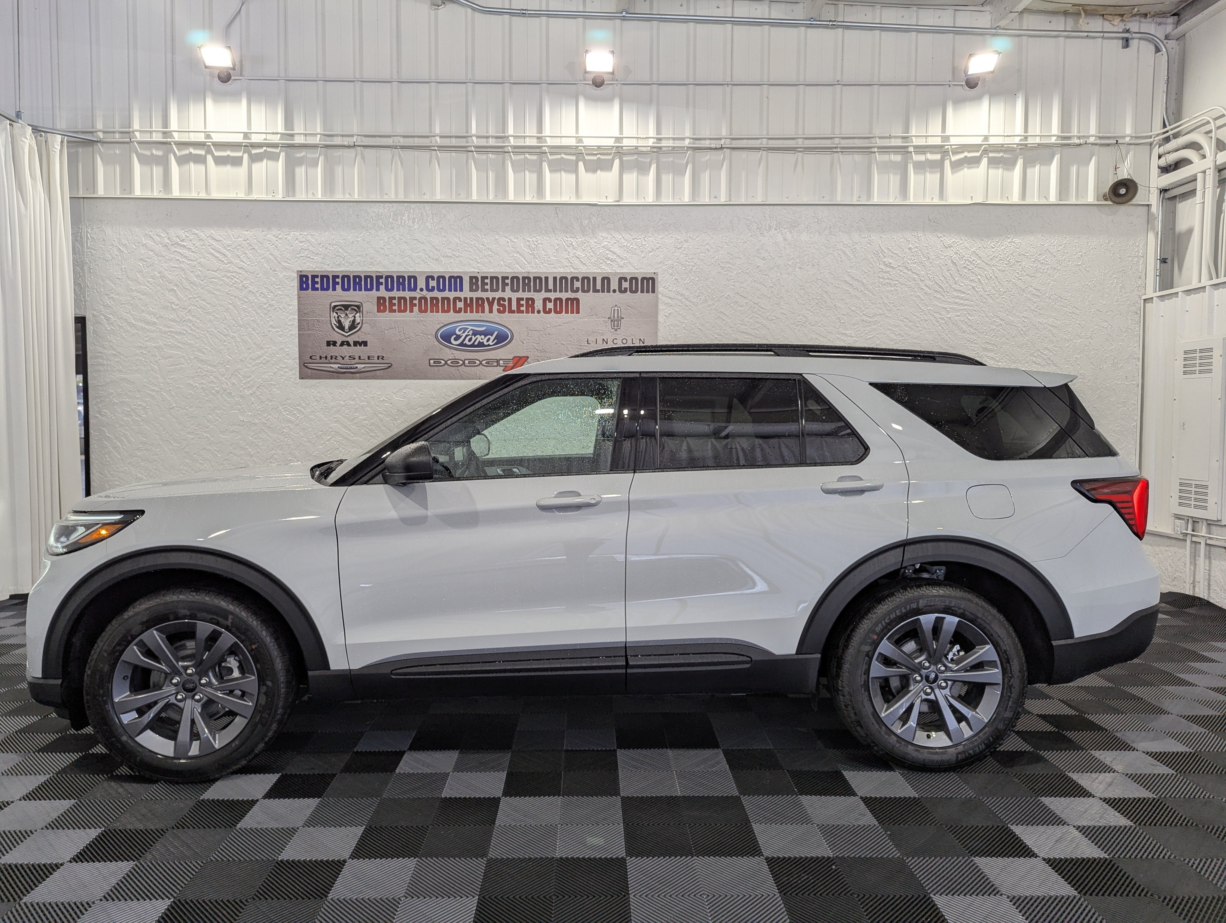 2027 Ford Explorer Active 4x4