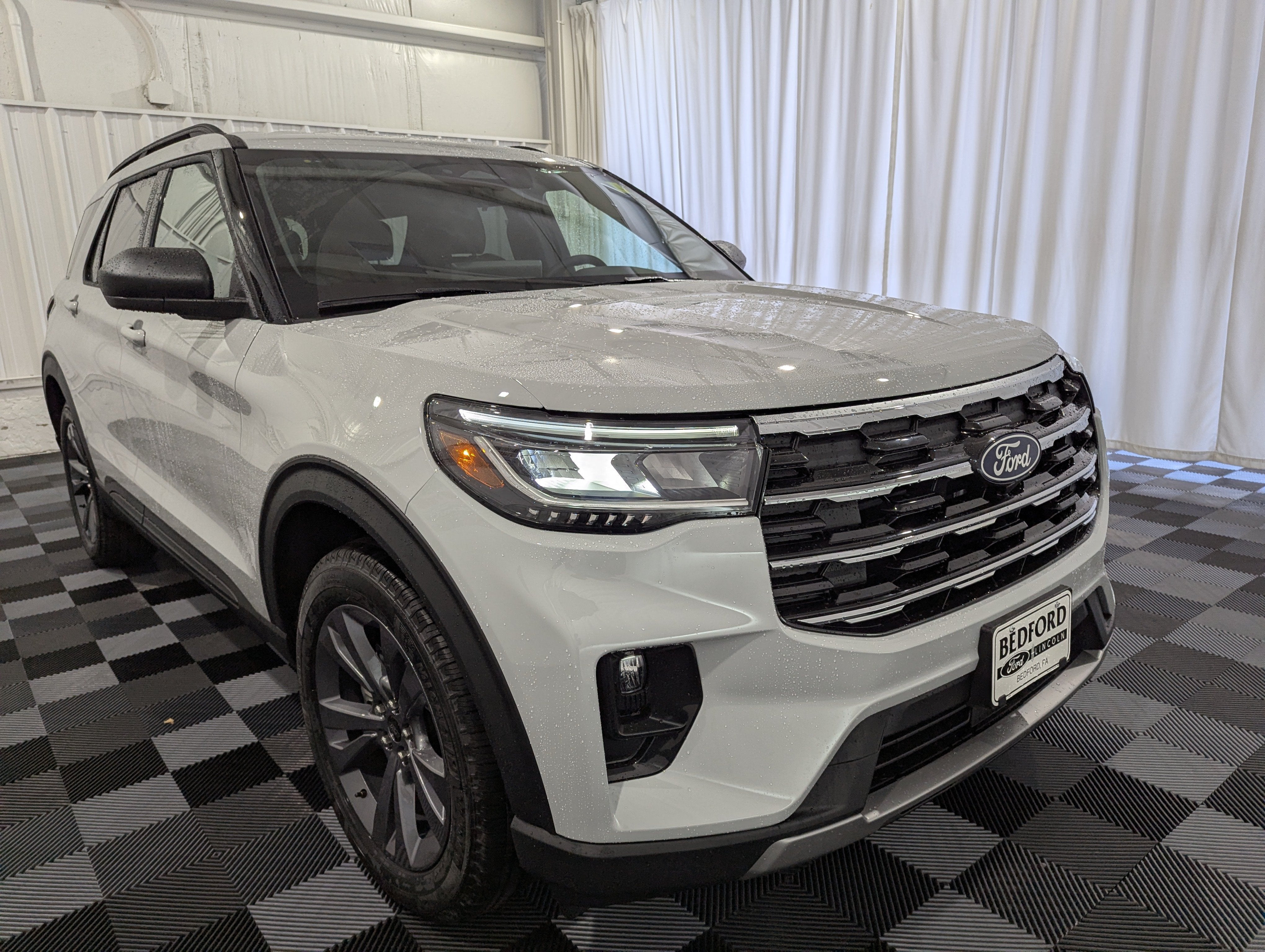 2027 Ford Explorer Active 4x4