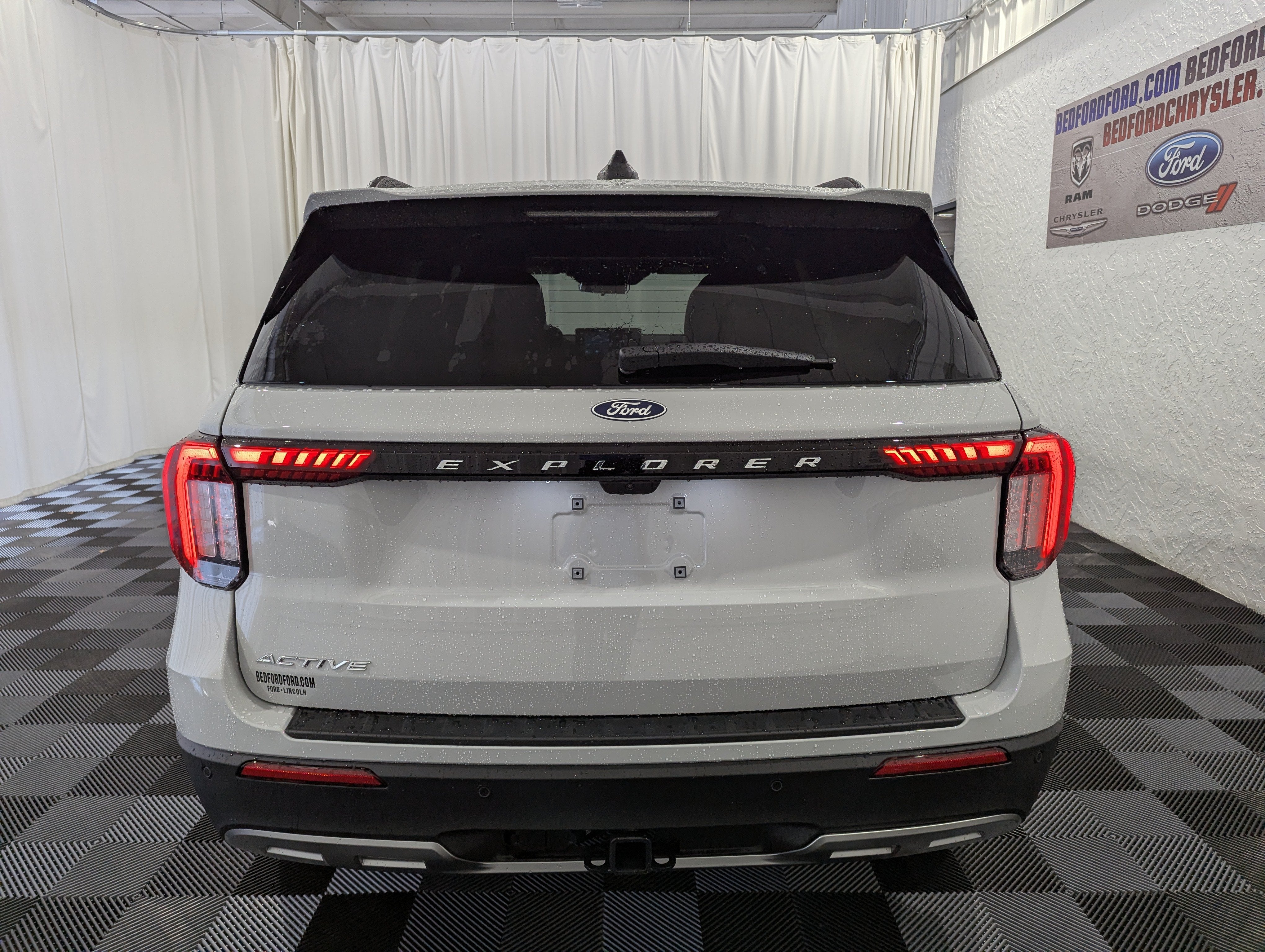 2027 Ford Explorer Active 4x4