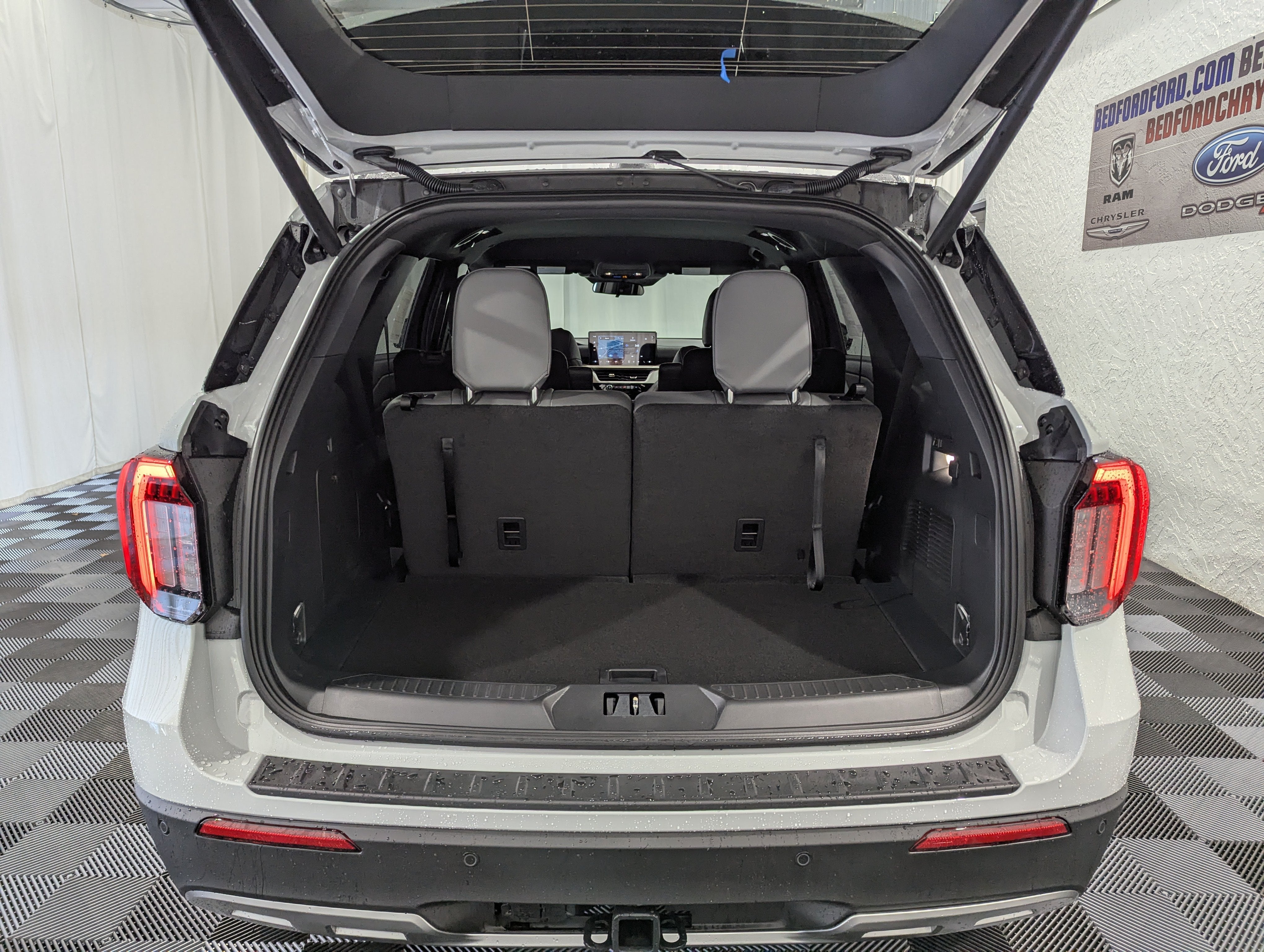 2027 Ford Explorer Active 4x4