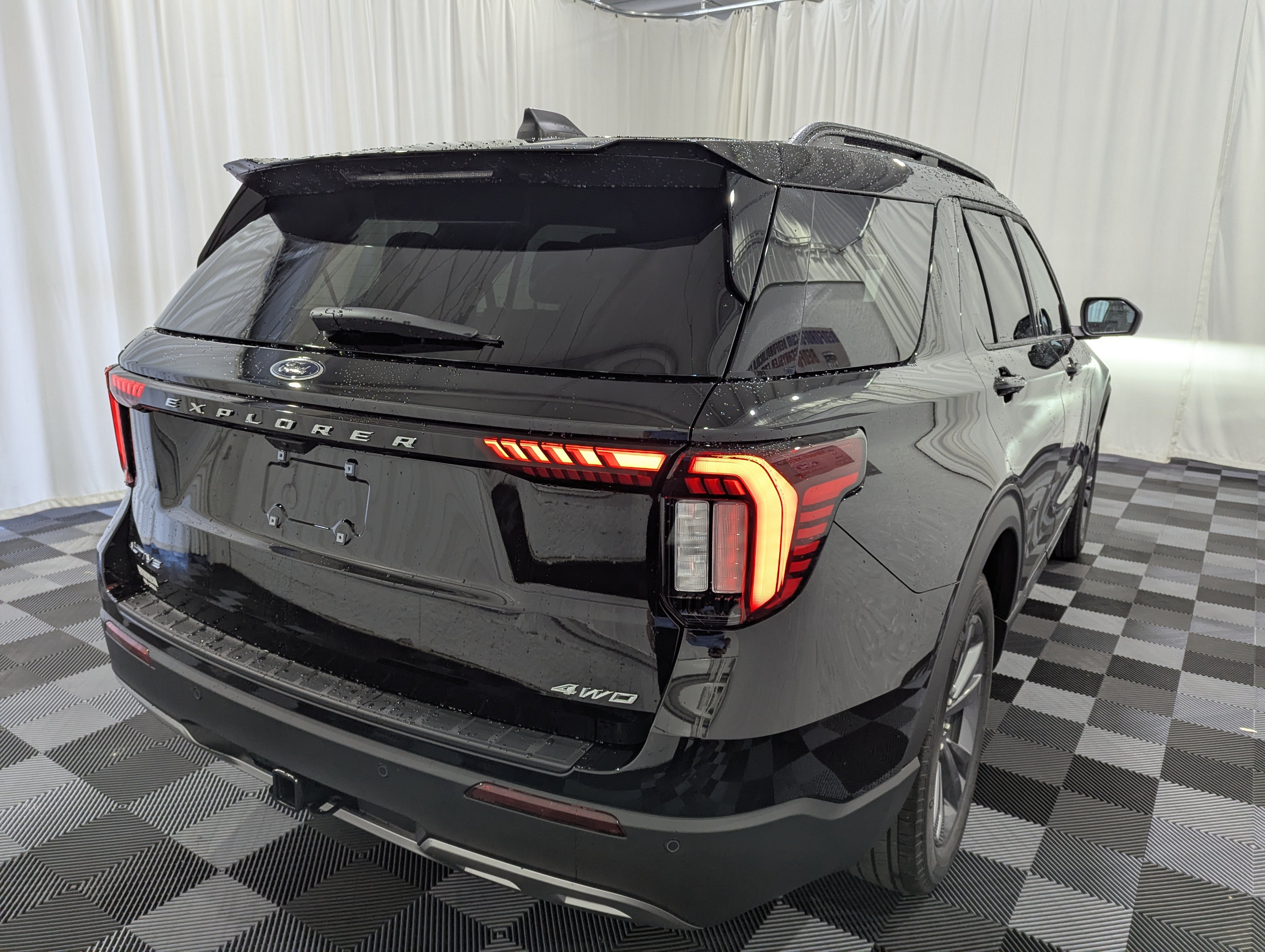 2026 Ford Explorer Active 4x4
