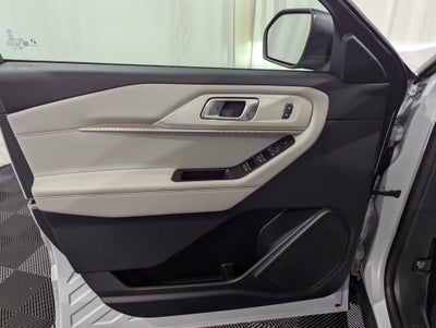 2026 Ford Explorer Active 4x4