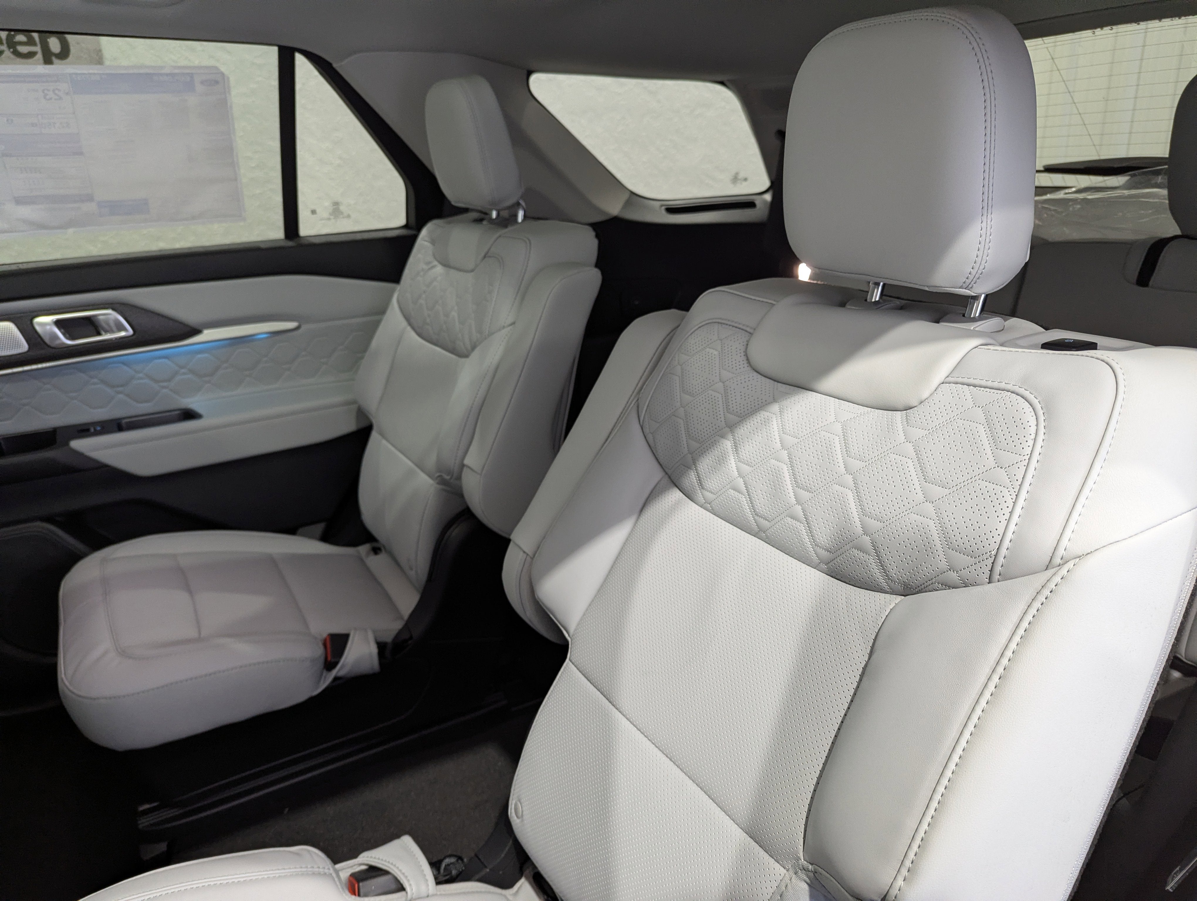 2026 Ford Explorer Platinum 4x4
