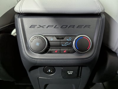2026 Ford Explorer Platinum 4x4