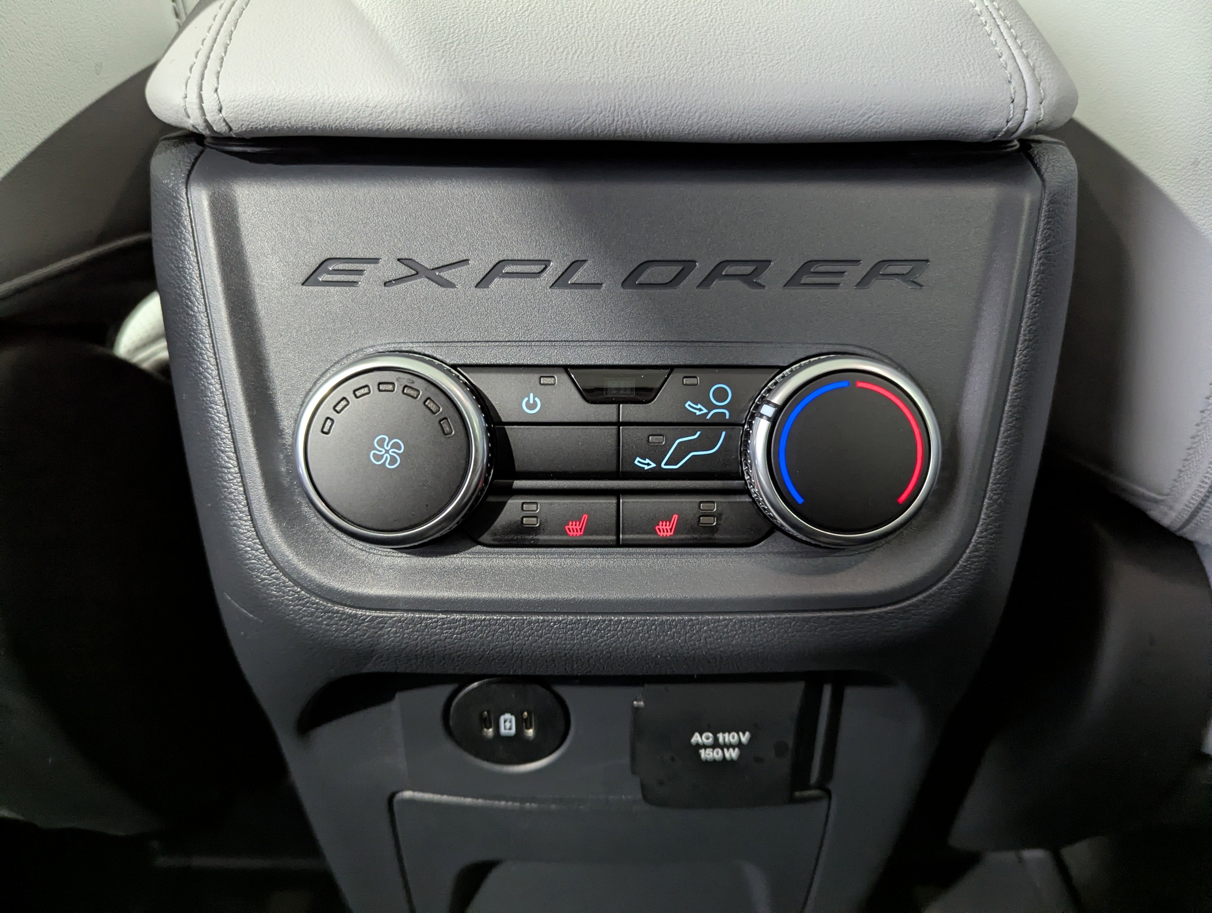 2026 Ford Explorer Platinum 4x4
