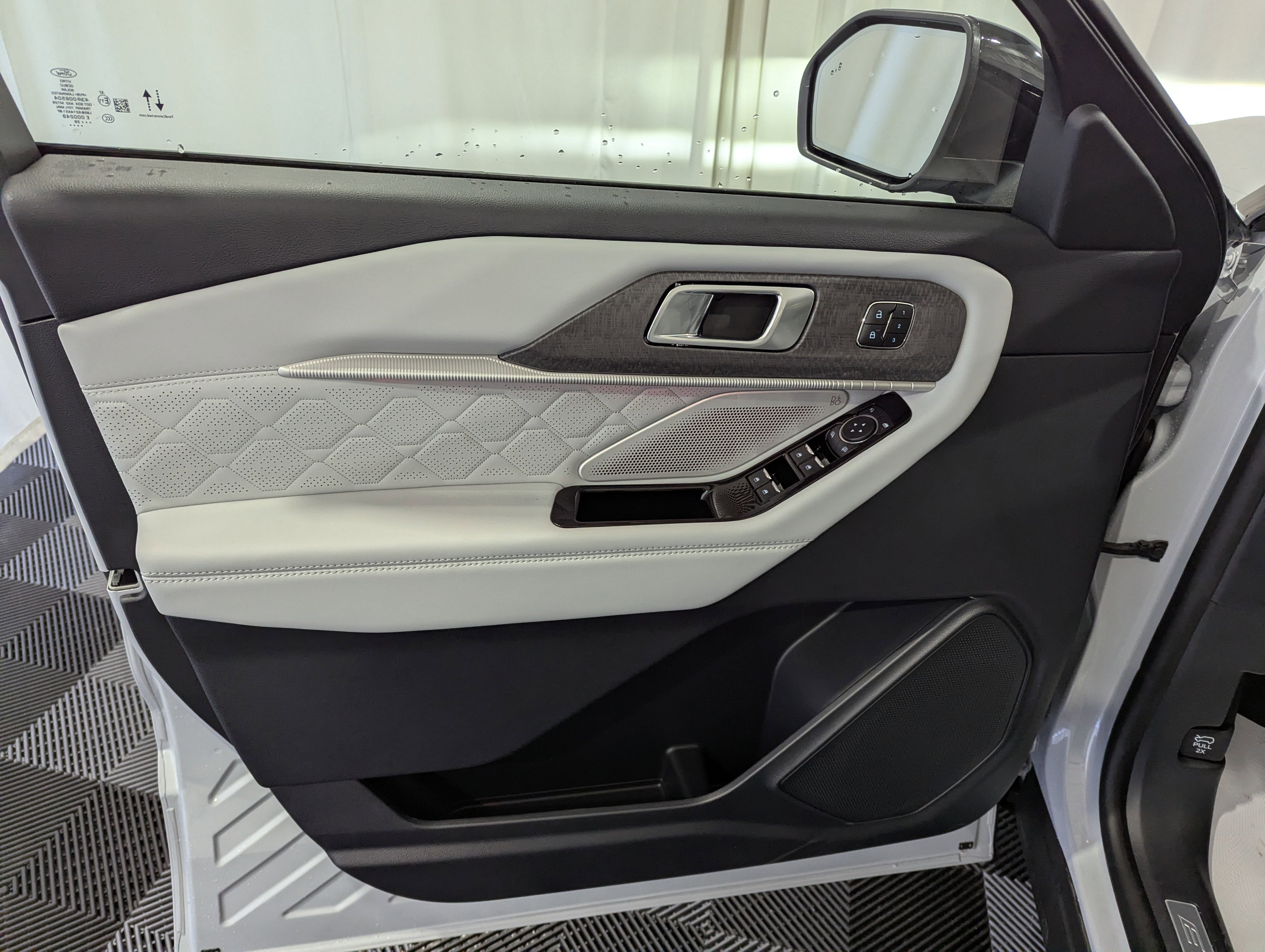 2026 Ford Explorer Platinum 4x4
