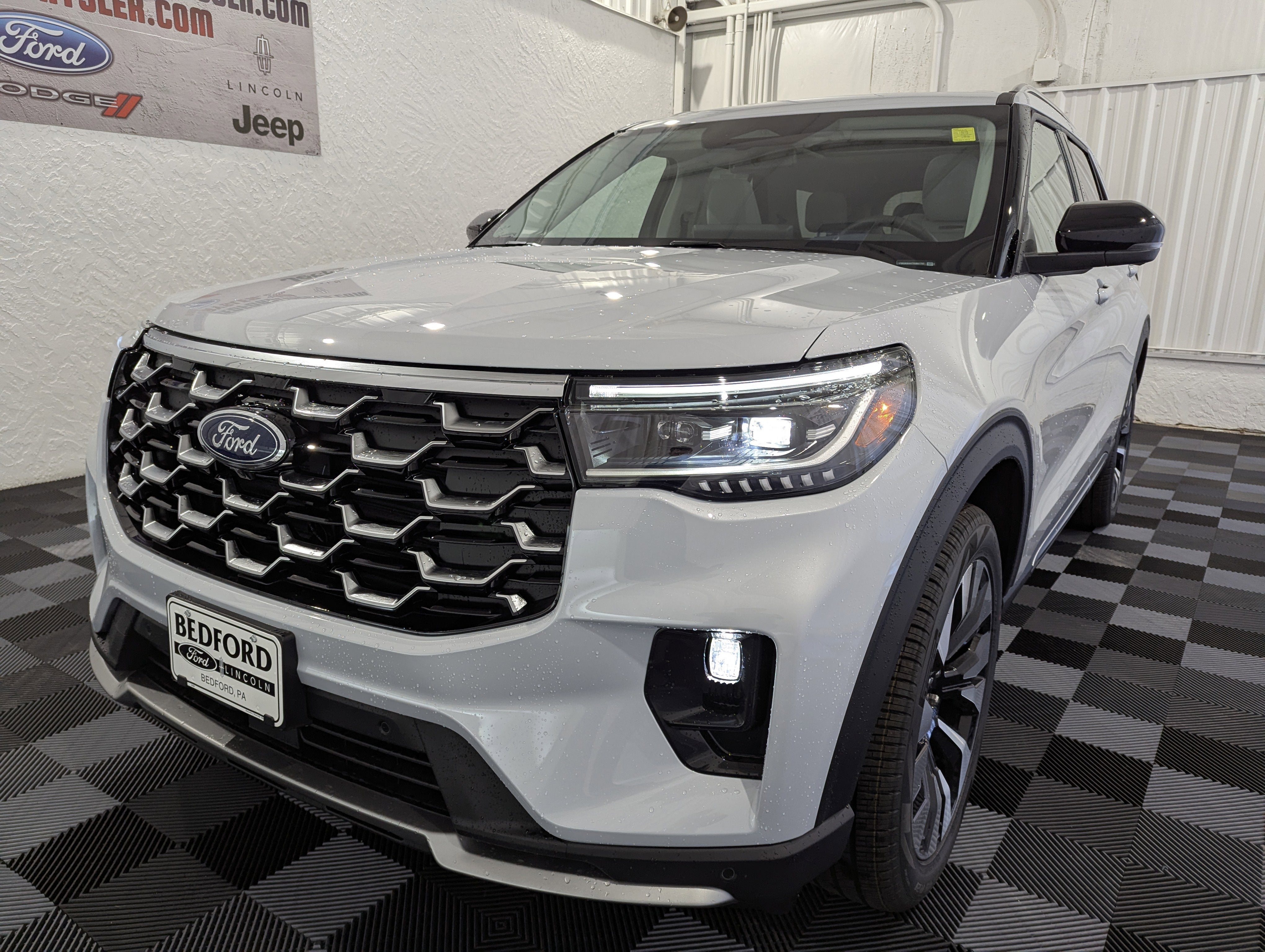2026 Ford Explorer Platinum 4x4