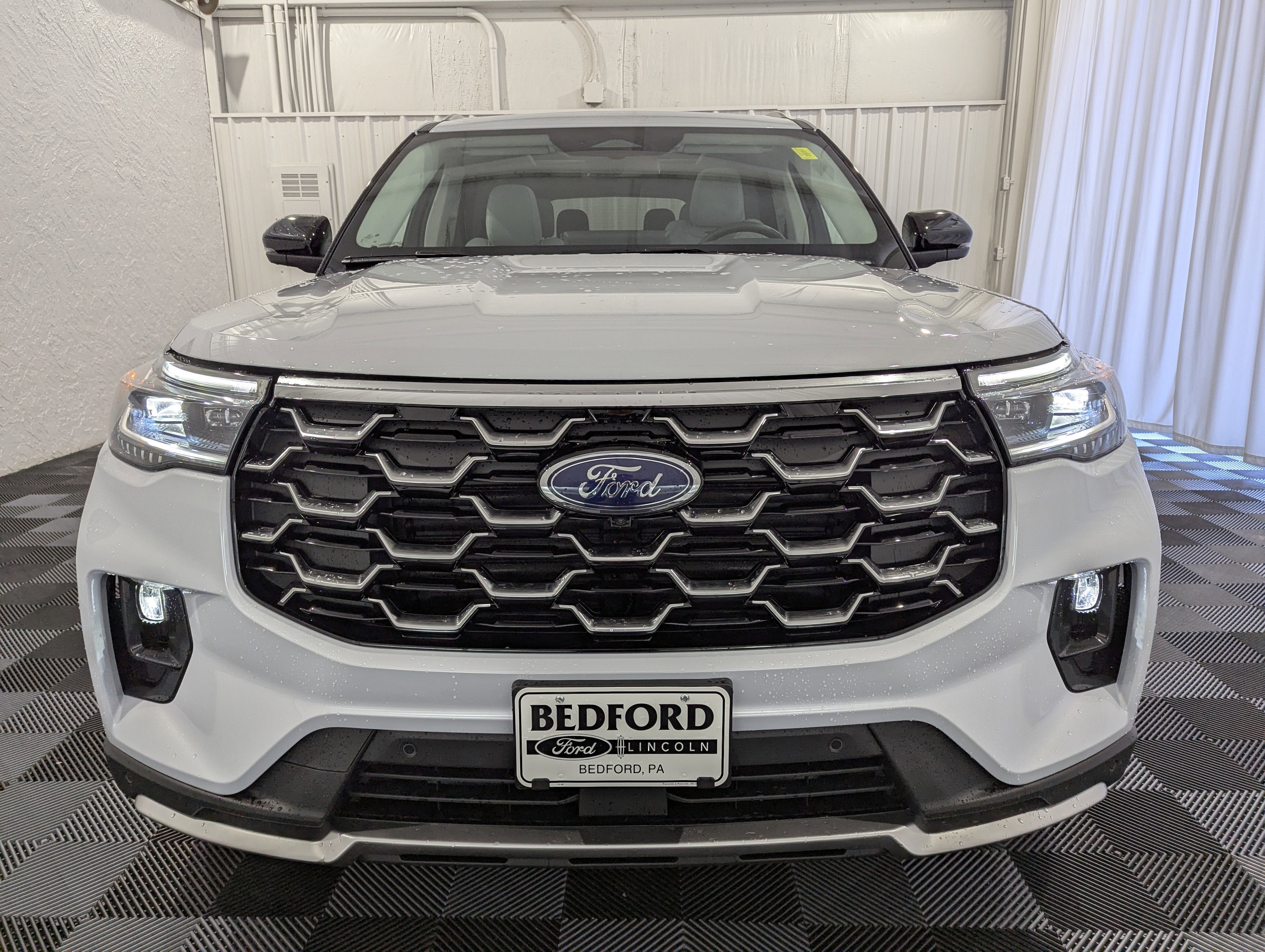2026 Ford Explorer Platinum 4x4