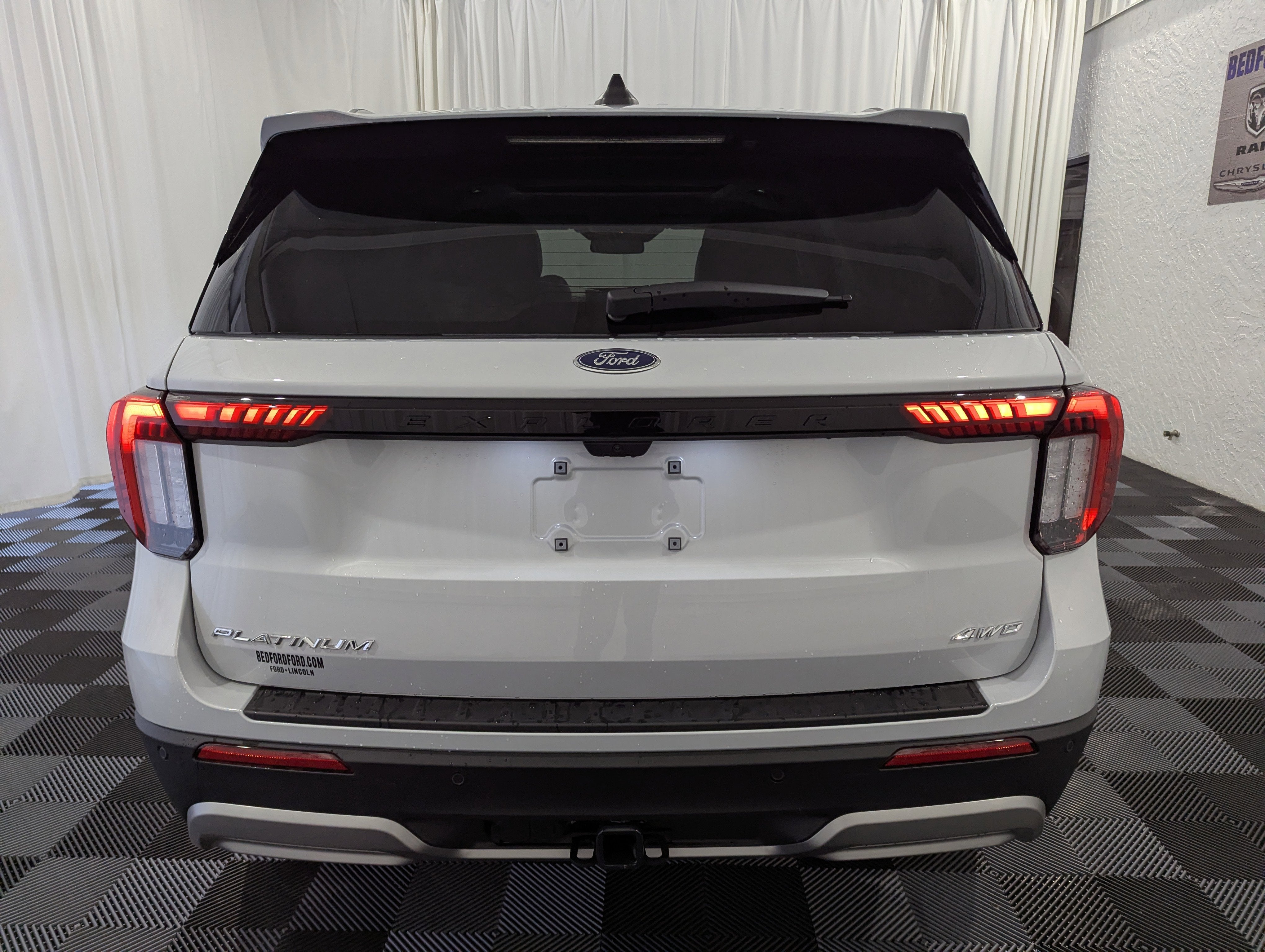 2026 Ford Explorer Platinum 4x4