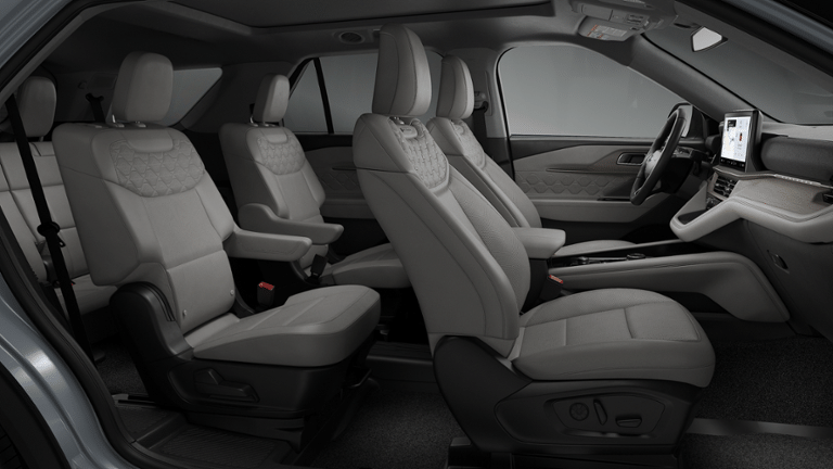 2026 Ford Explorer Platinum 4x4