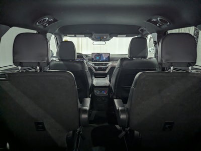 2025 Ford Explorer ST-Line 4x4