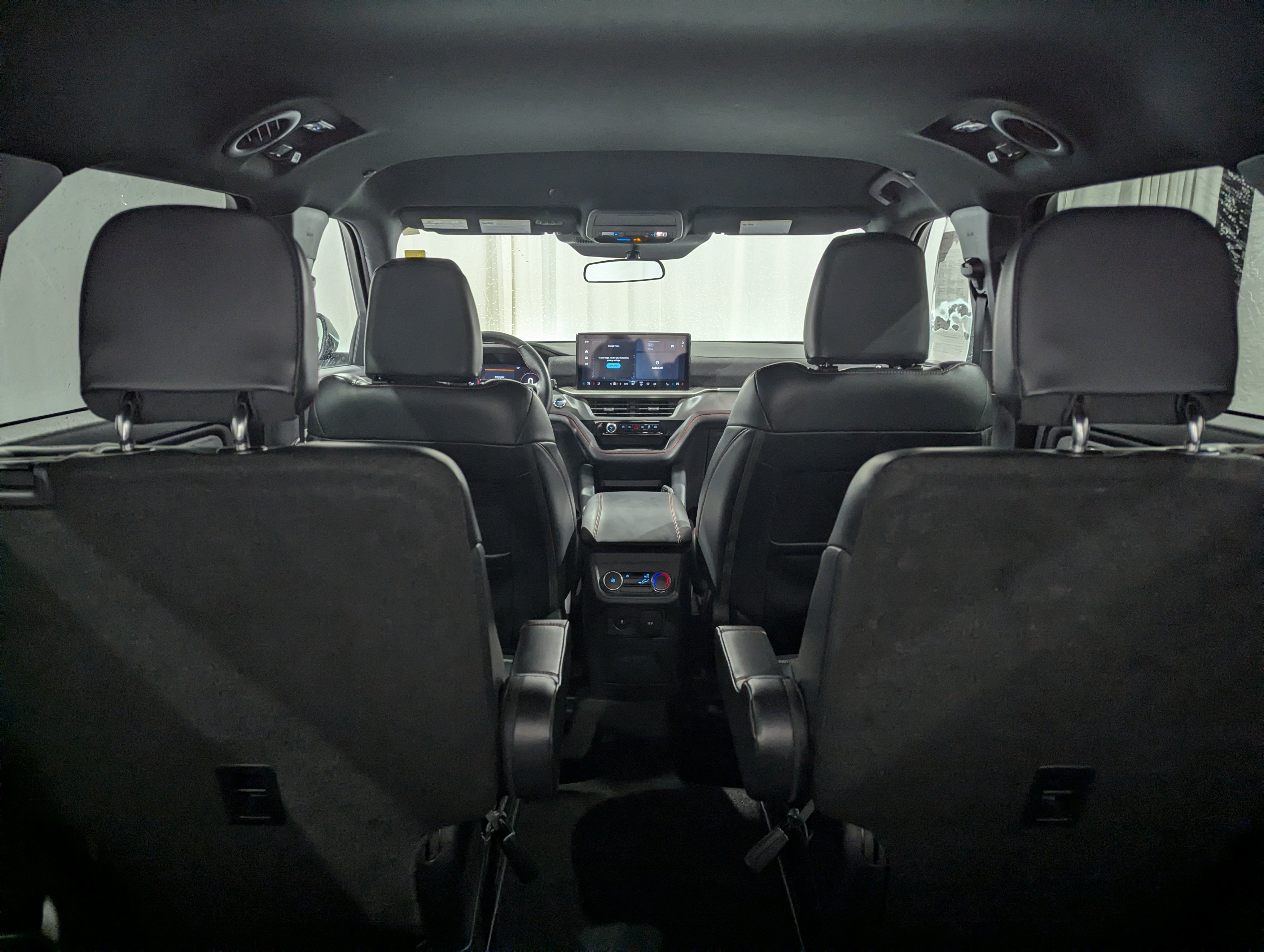 2025 Ford Explorer ST-Line 4x4