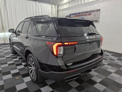 2025 Ford Explorer ST-Line 4x4