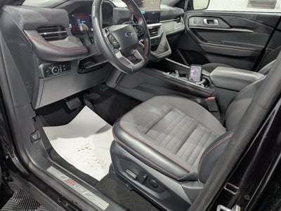 2025 Ford Explorer ST-Line 4x4