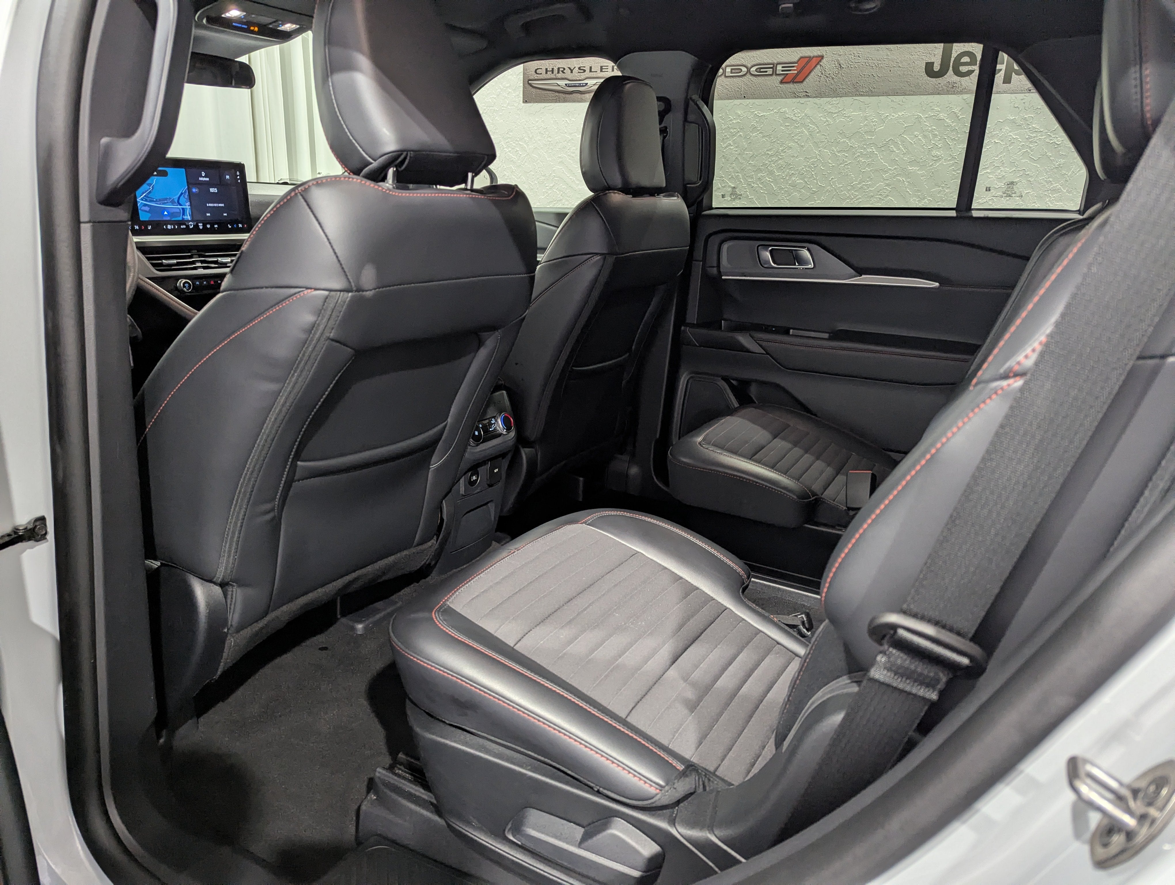 2026 Ford Explorer ST-Line 4x4