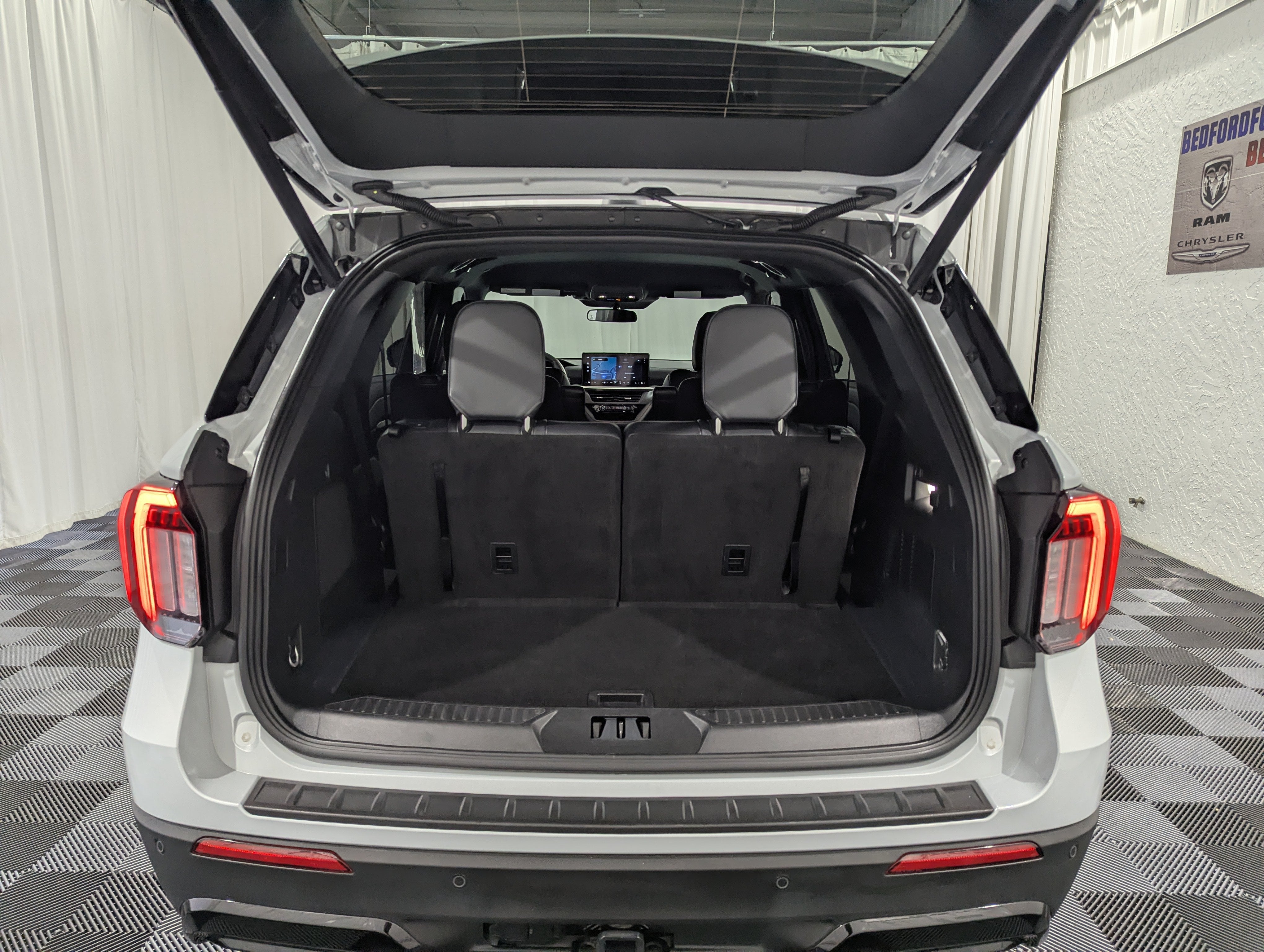 2026 Ford Explorer ST-Line 4x4