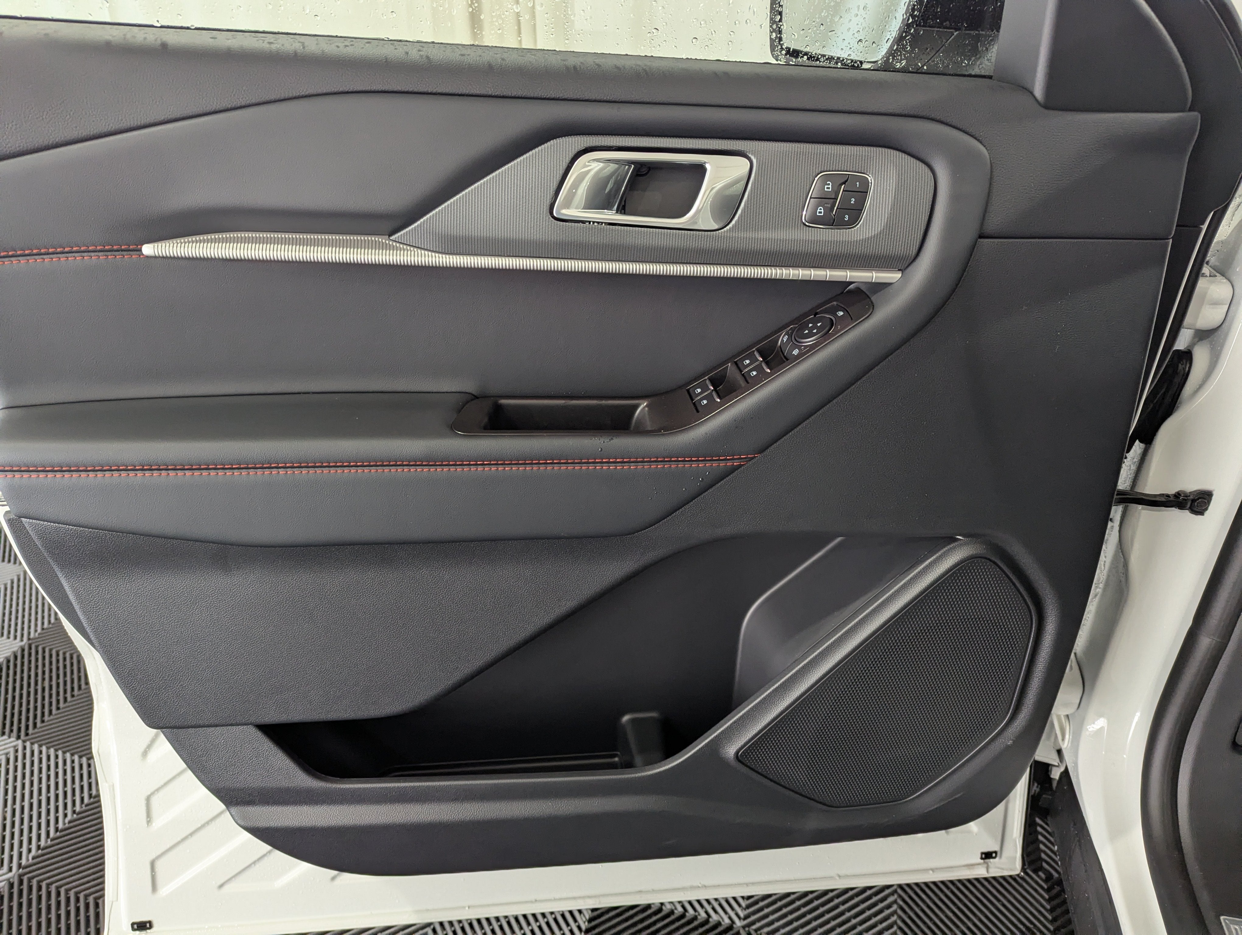 2026 Ford Explorer ST-Line 4x4