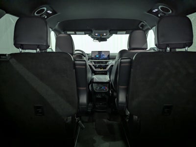 2025 Ford Explorer ST-Line 4x4