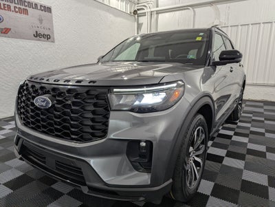 2025 Ford Explorer ST-Line 4x4