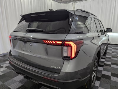 2025 Ford Explorer ST-Line 4x4