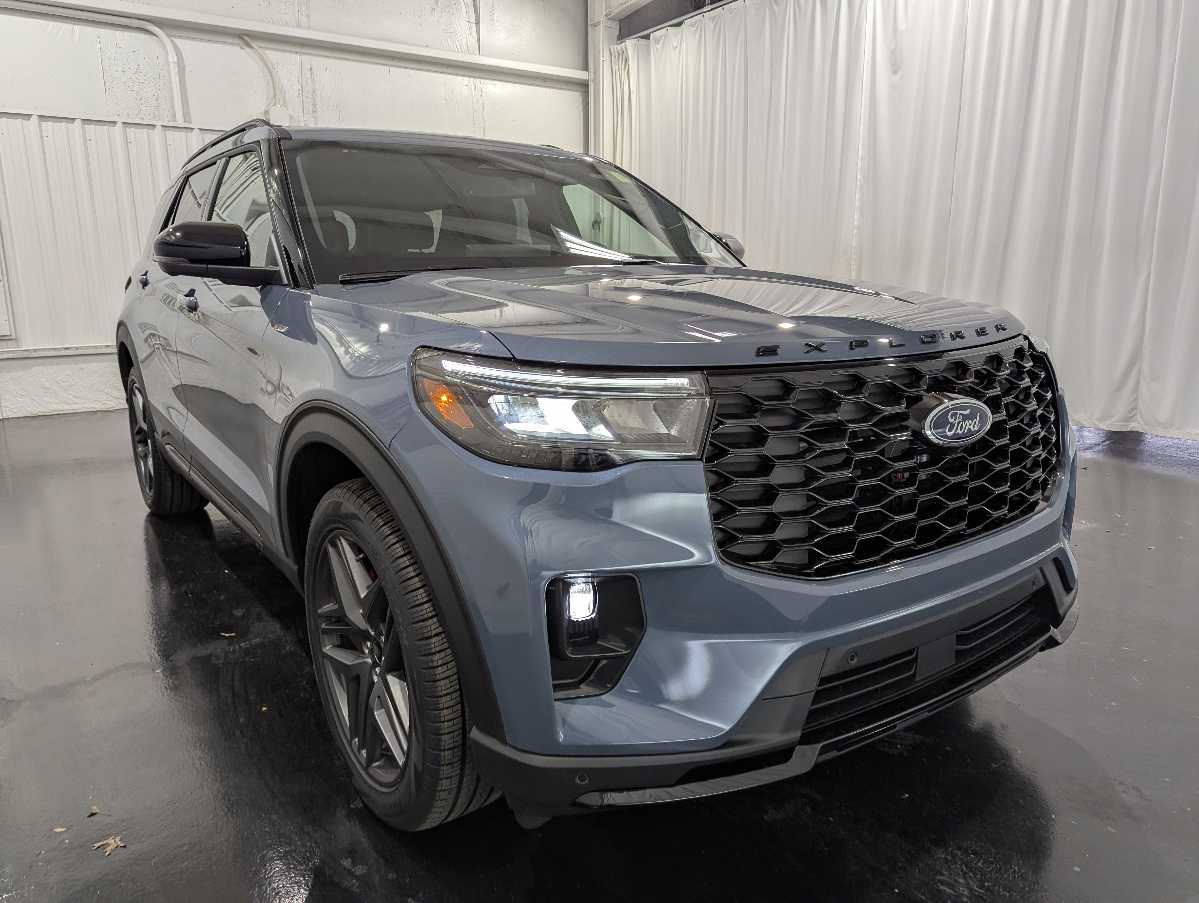 2026 Ford Explorer ST-Line 4x4