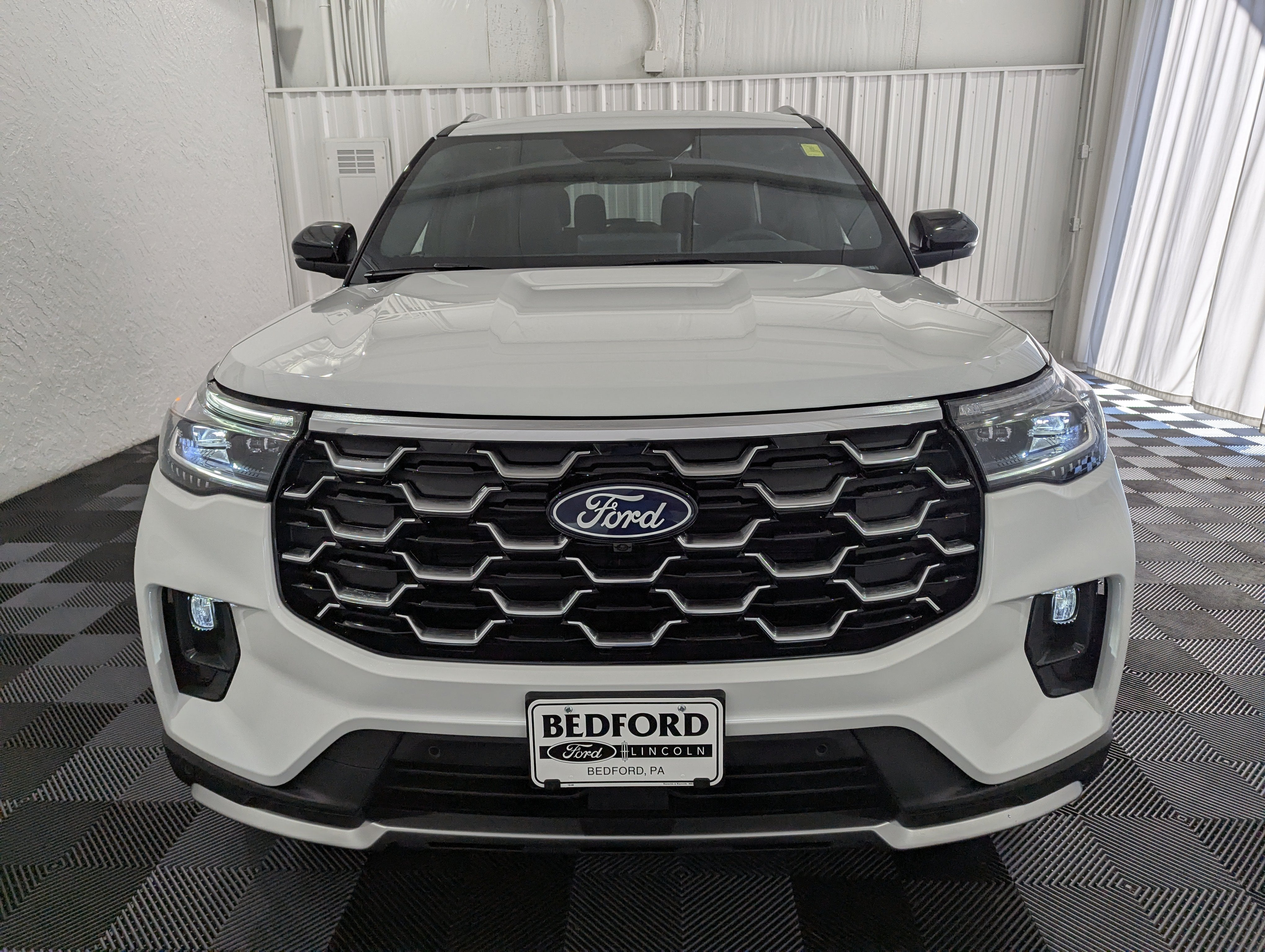2027 Ford Explorer ST-Line 4x4