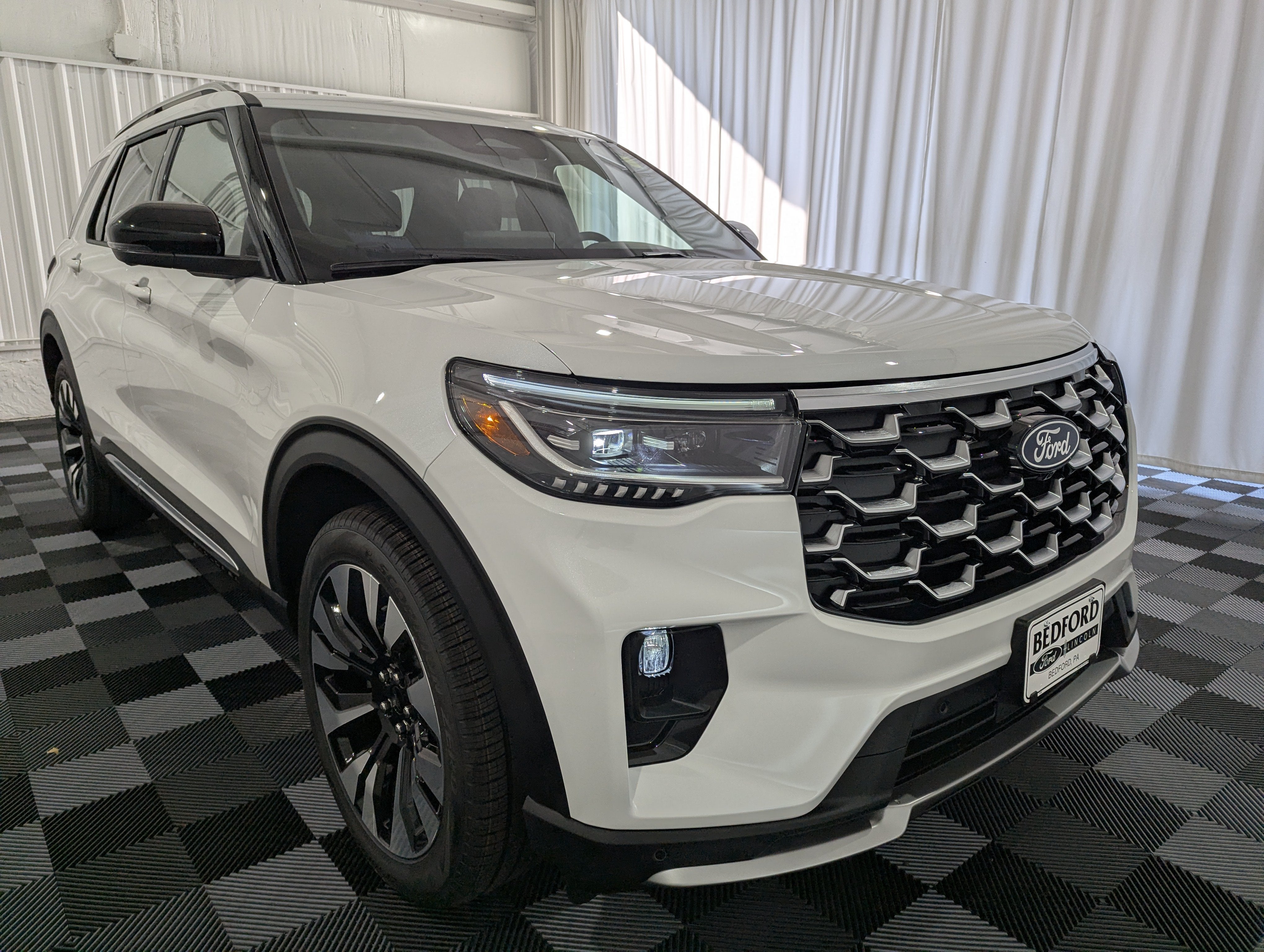 2027 Ford Explorer ST-Line 4x4
