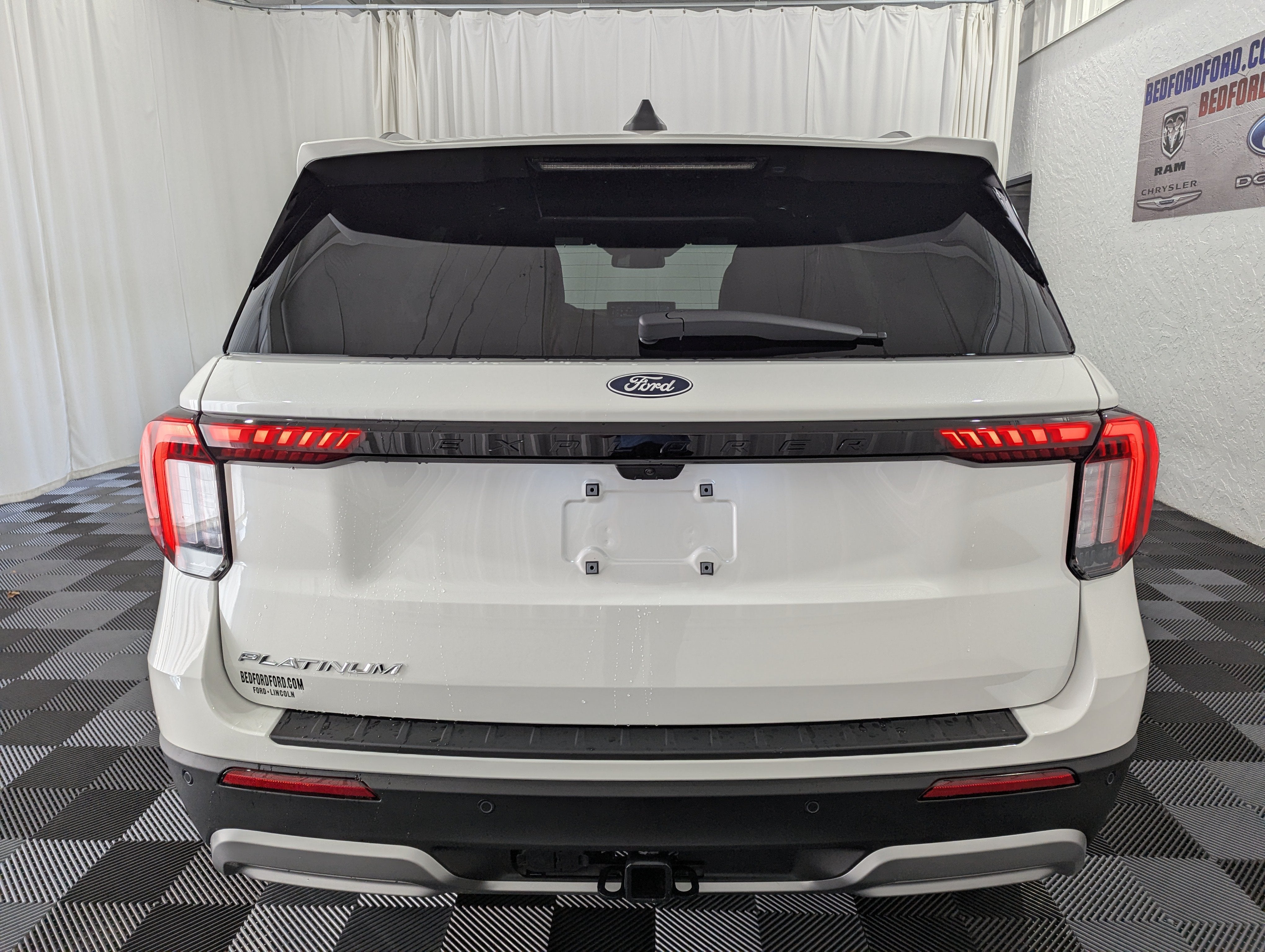 2027 Ford Explorer ST-Line 4x4