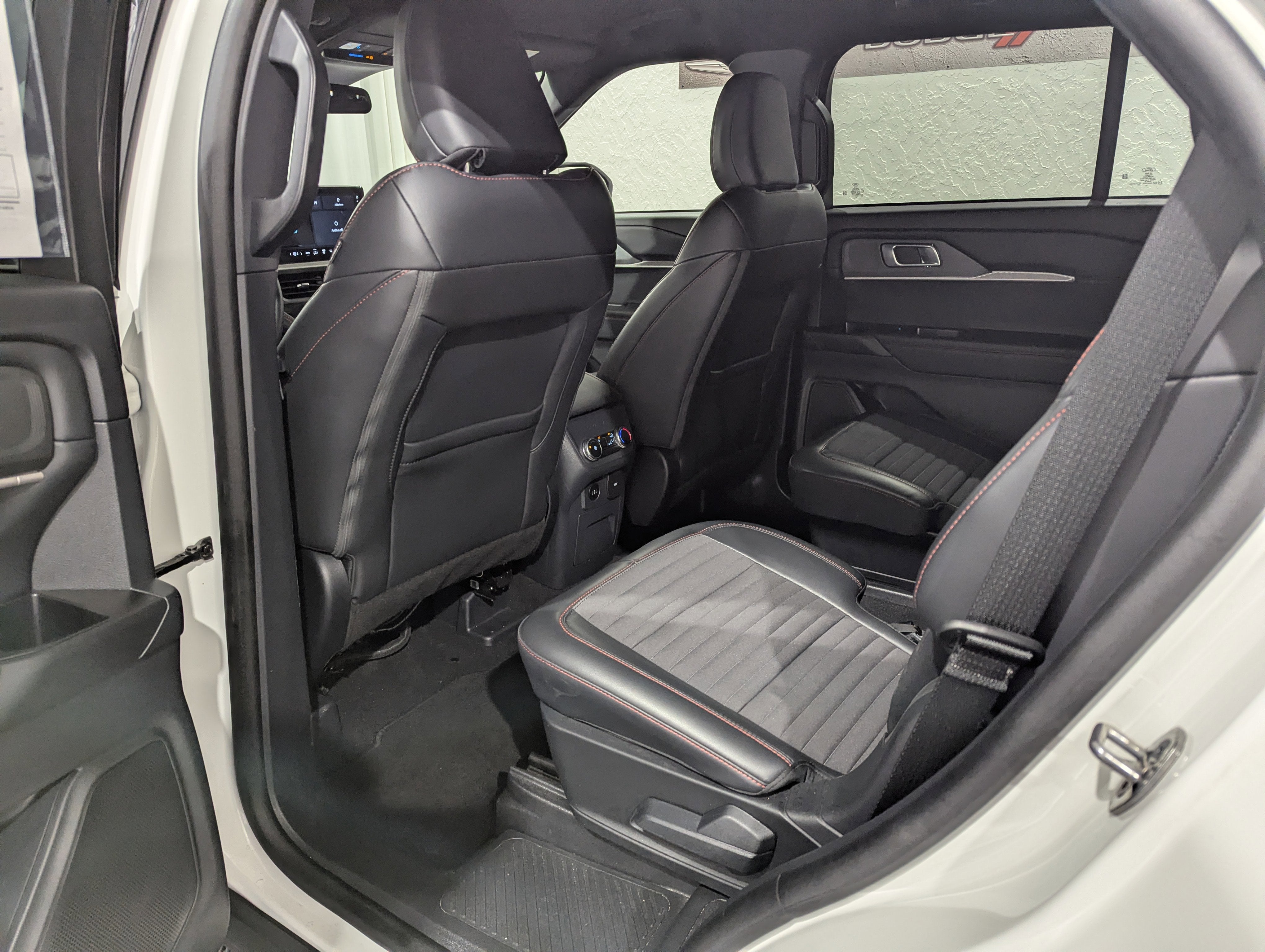 2025 Ford Explorer ST-Line 4x4