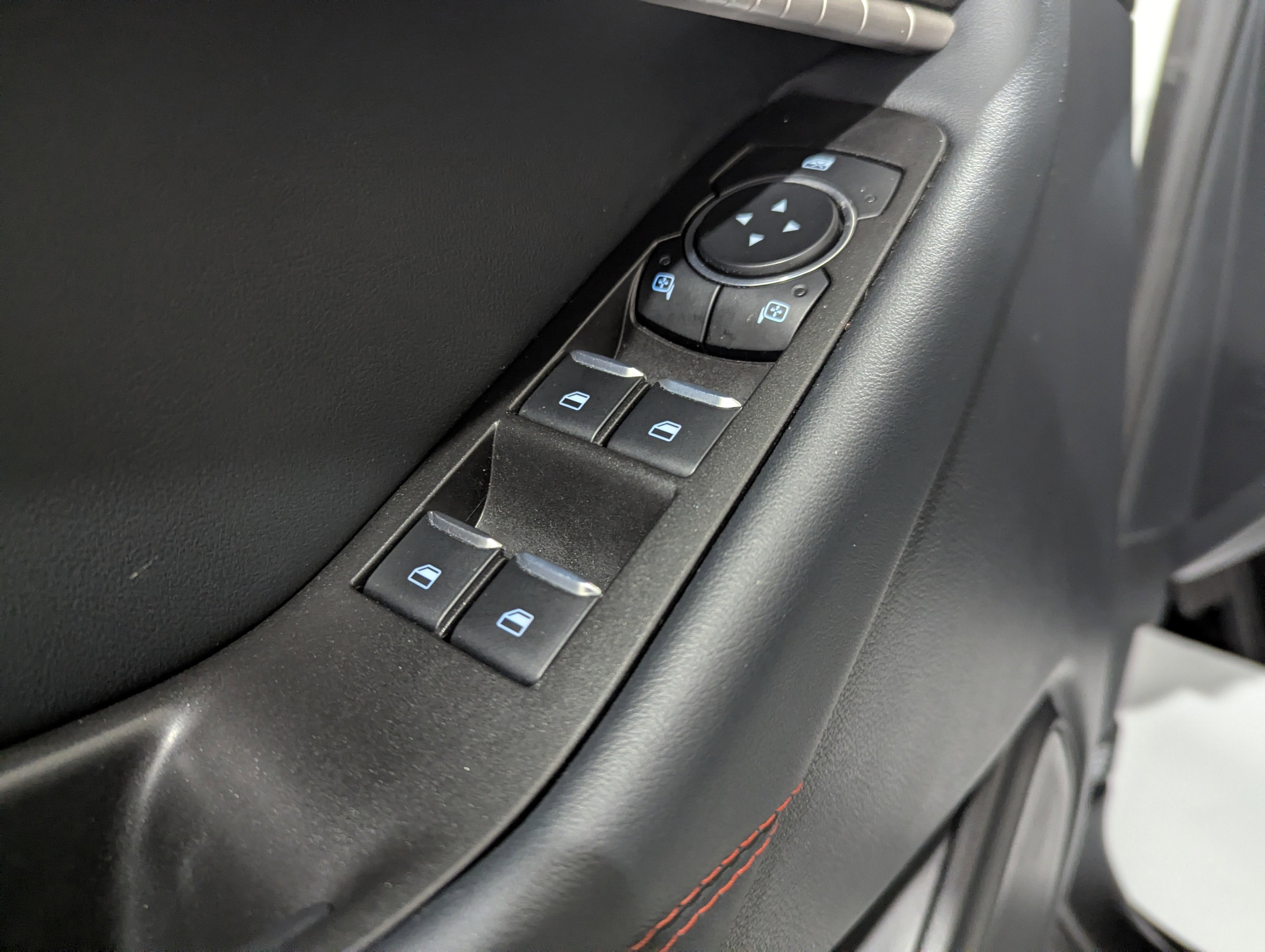 2025 Ford Explorer ST-Line 4x4