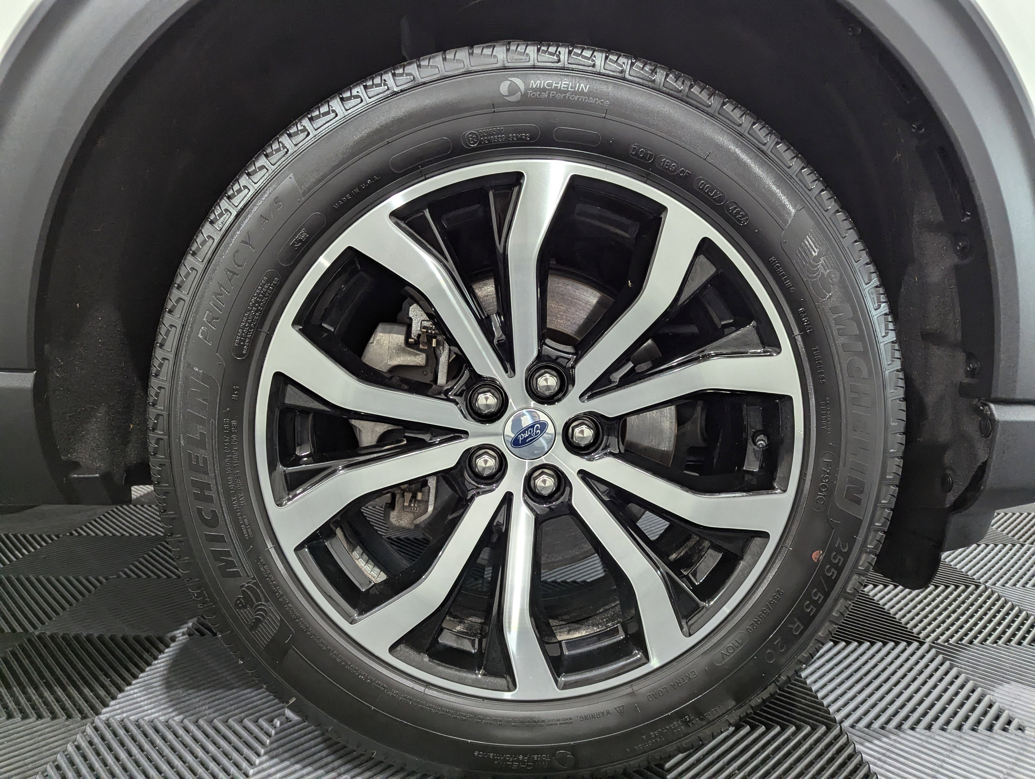 2025 Ford Explorer ST-Line 4x4