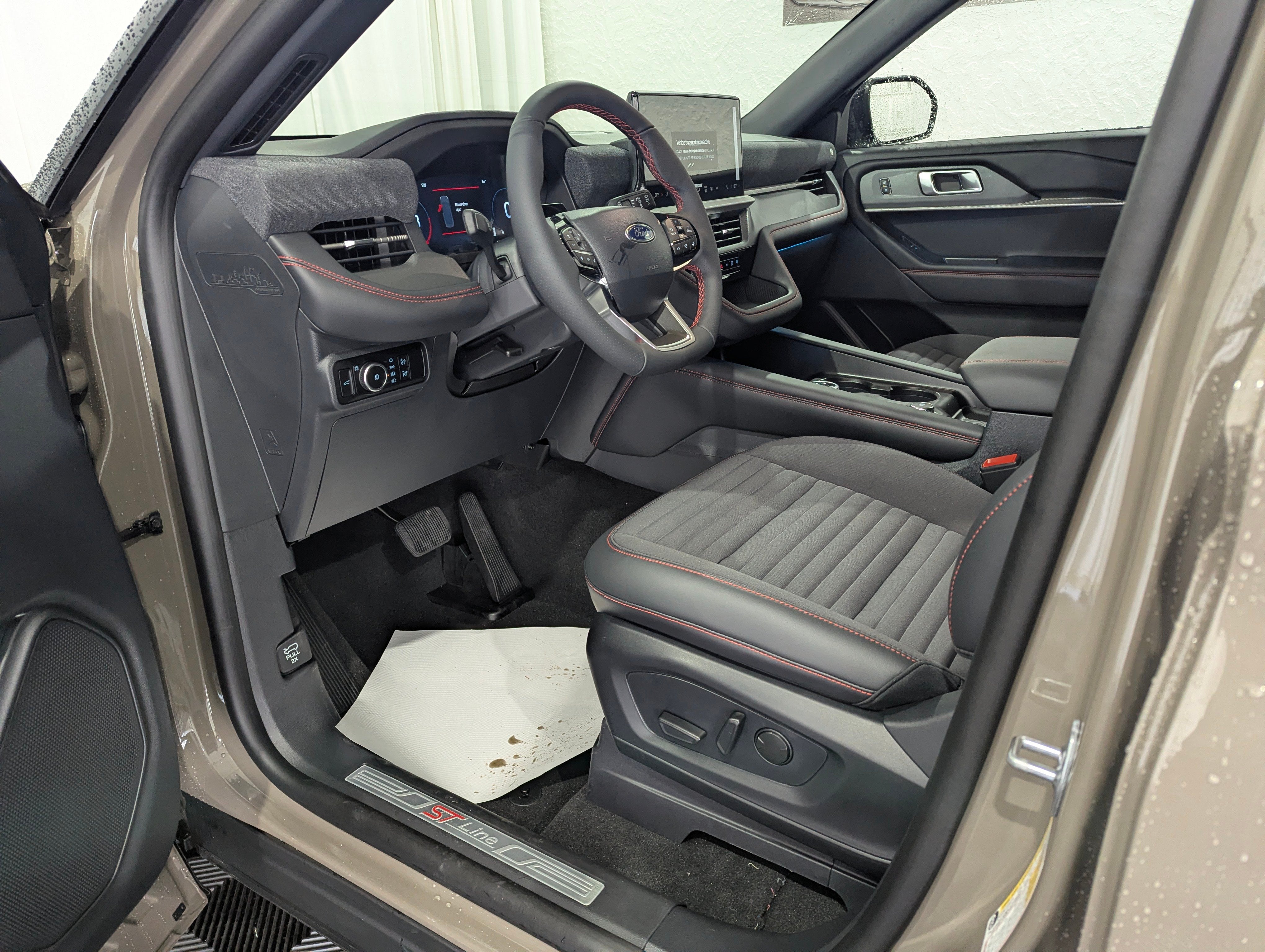 2026 Ford Explorer ST-Line 4x4