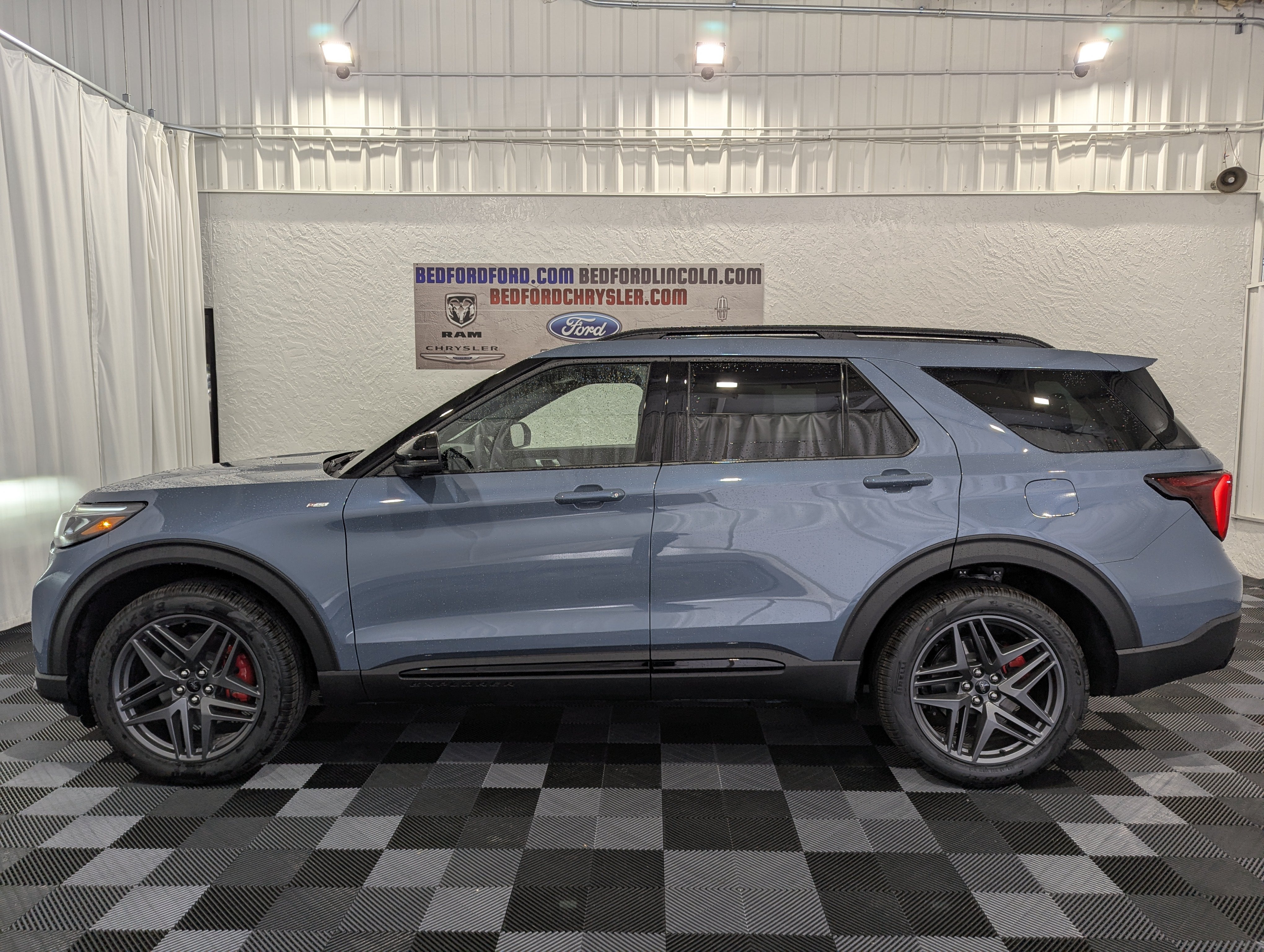 2027 Ford Explorer ST-Line 4x4
