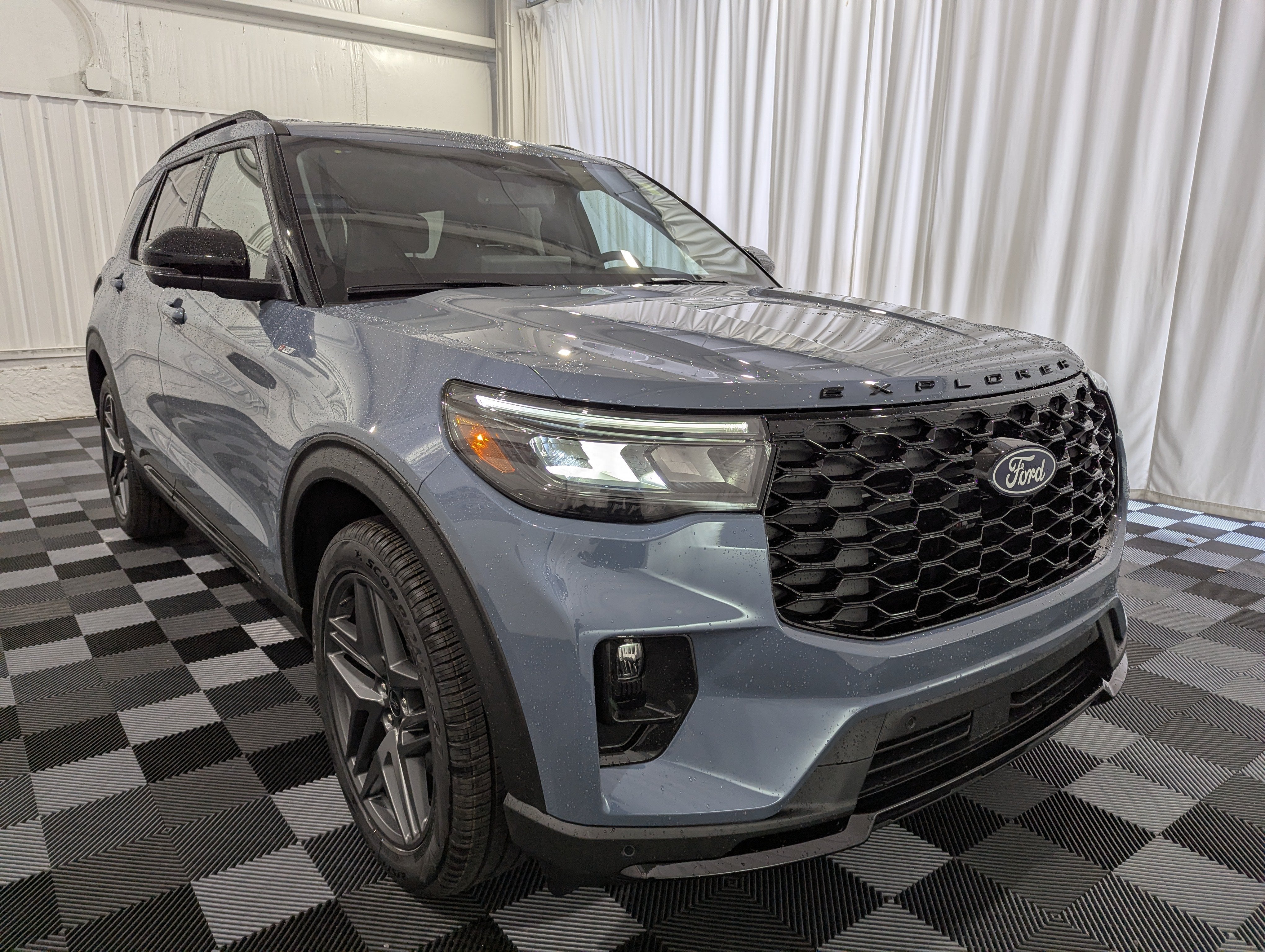 2027 Ford Explorer ST-Line 4x4