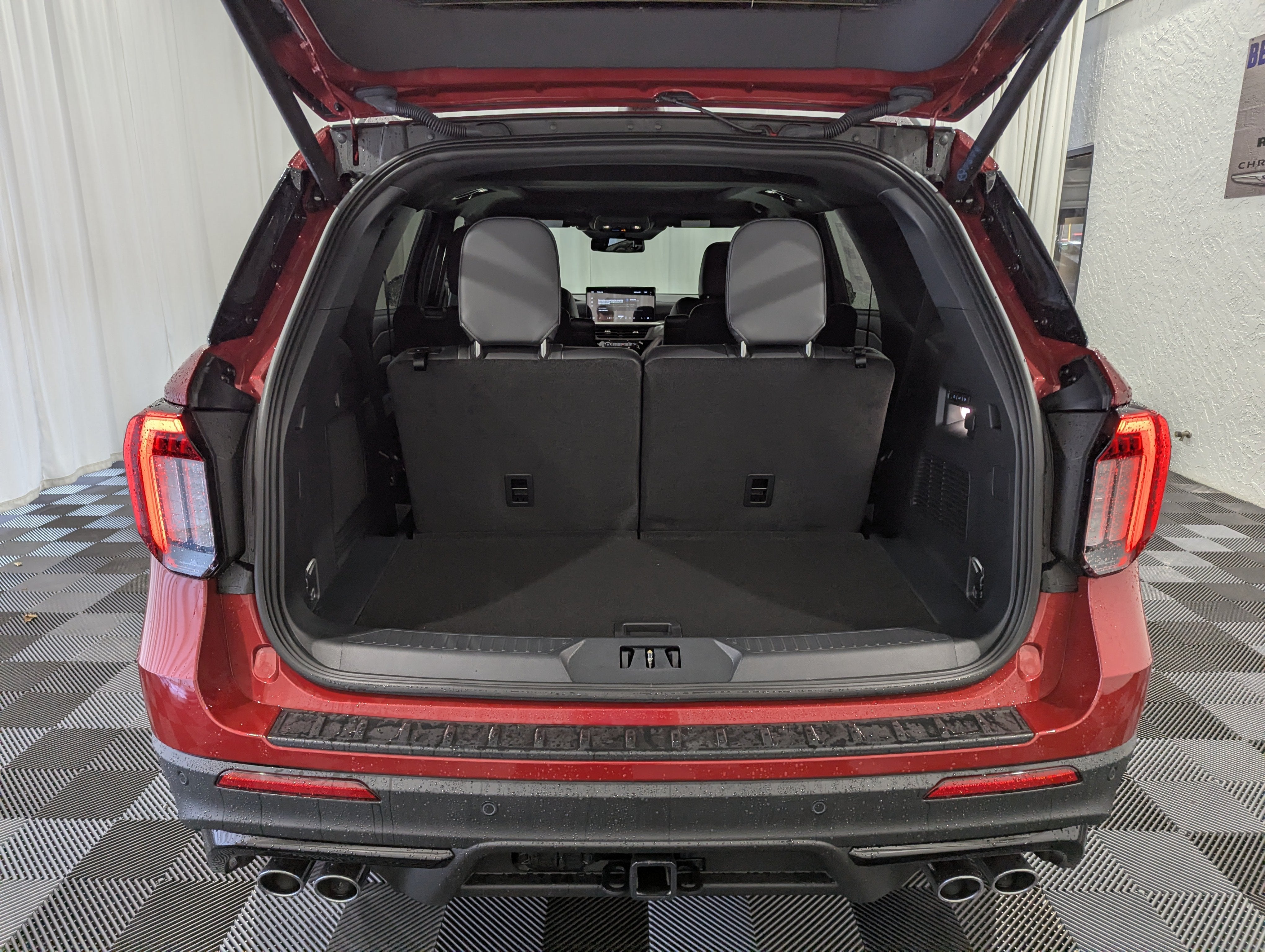 2026 Ford Explorer ST 4x4