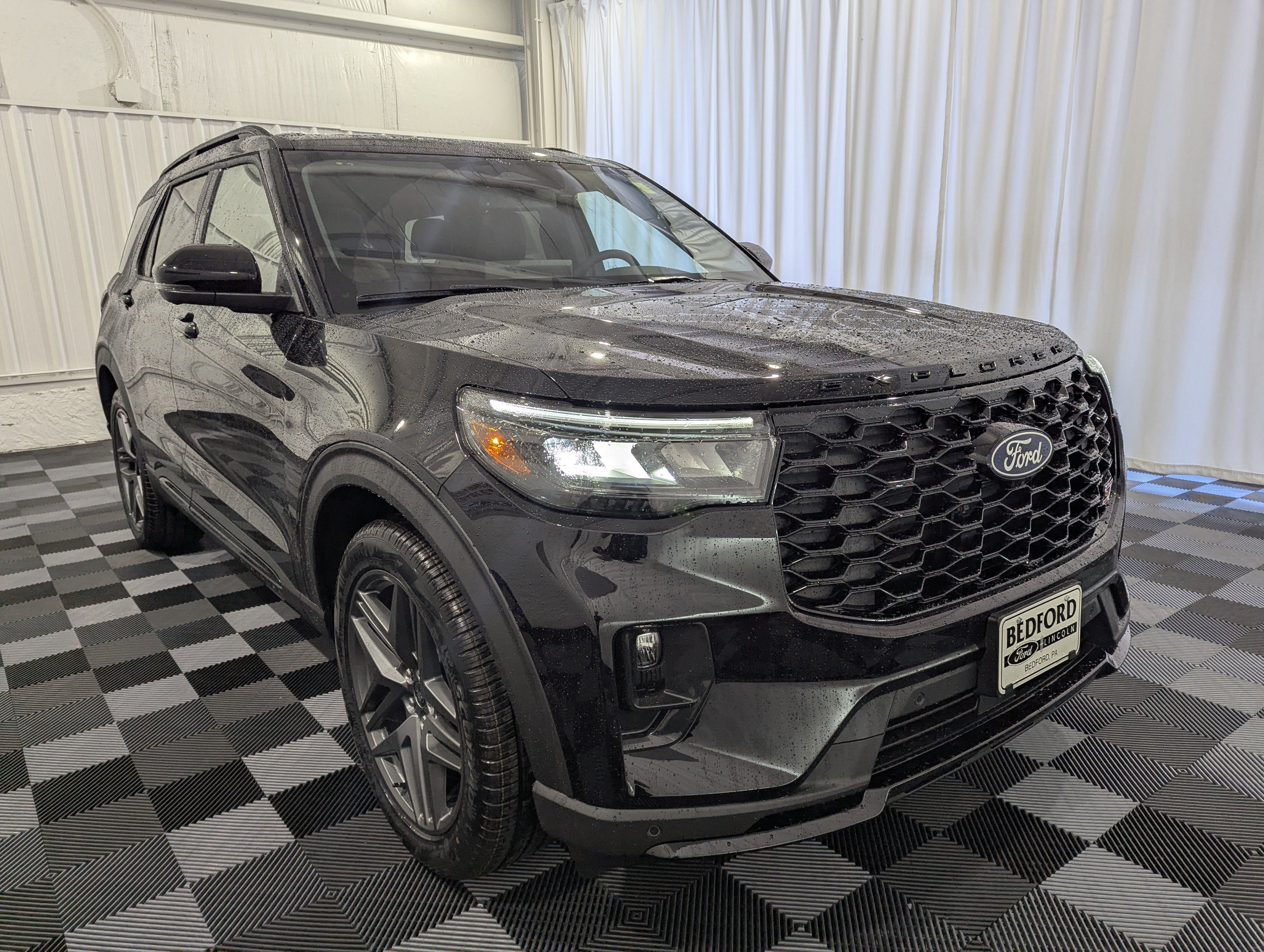 2027 Ford Explorer ST 4x4