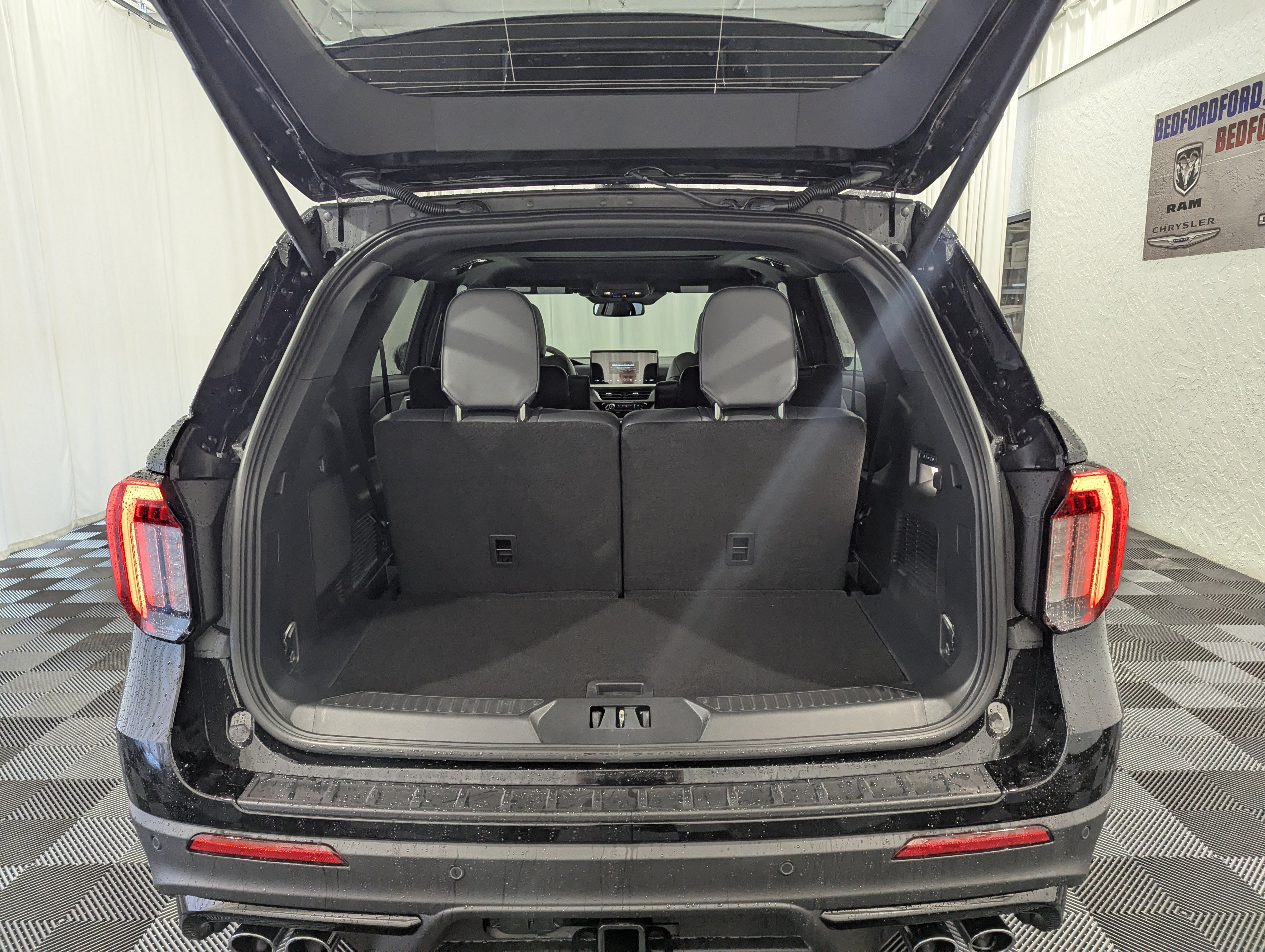 2027 Ford Explorer ST 4x4