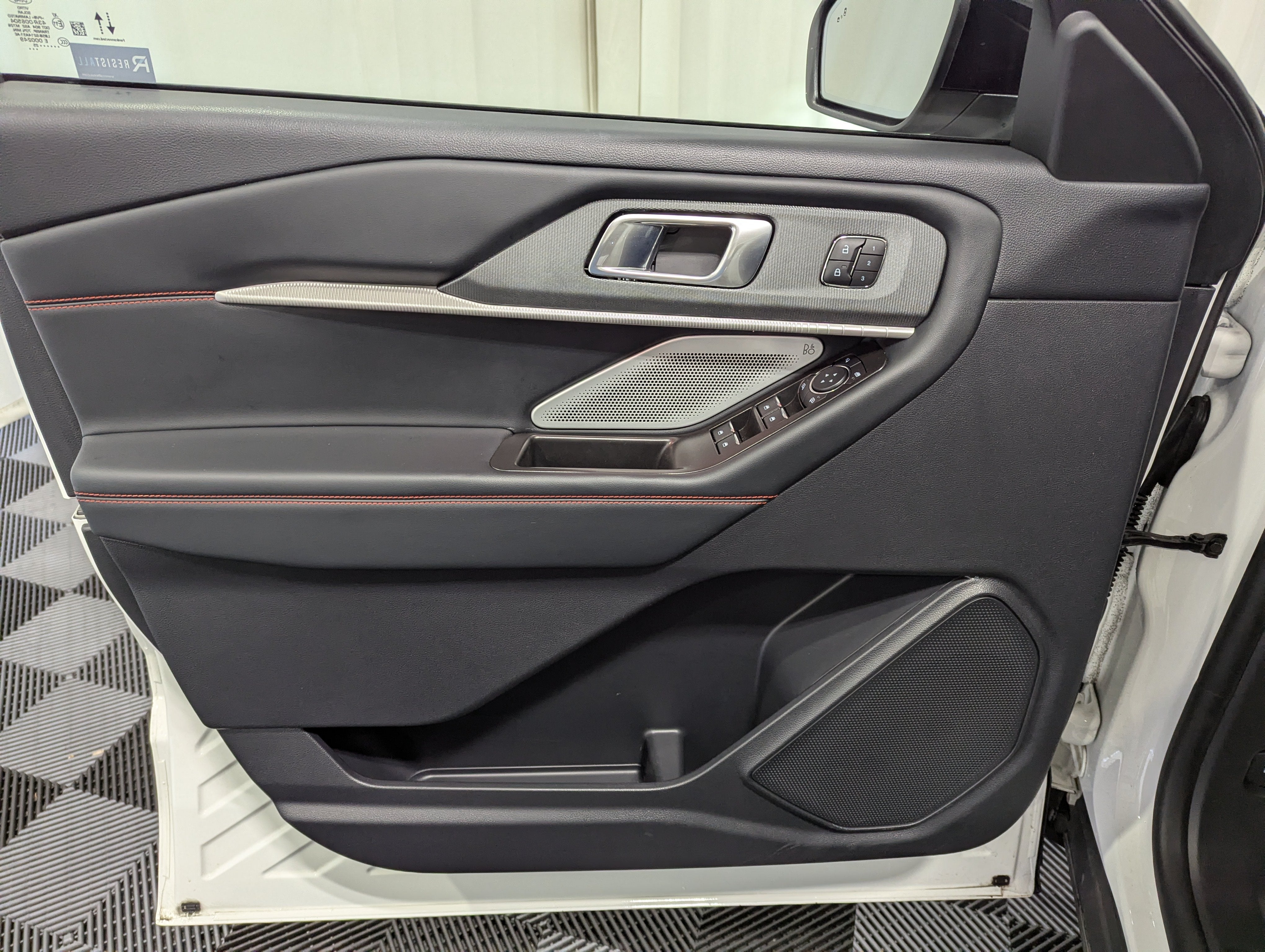 2025 Ford Explorer ST 4x4