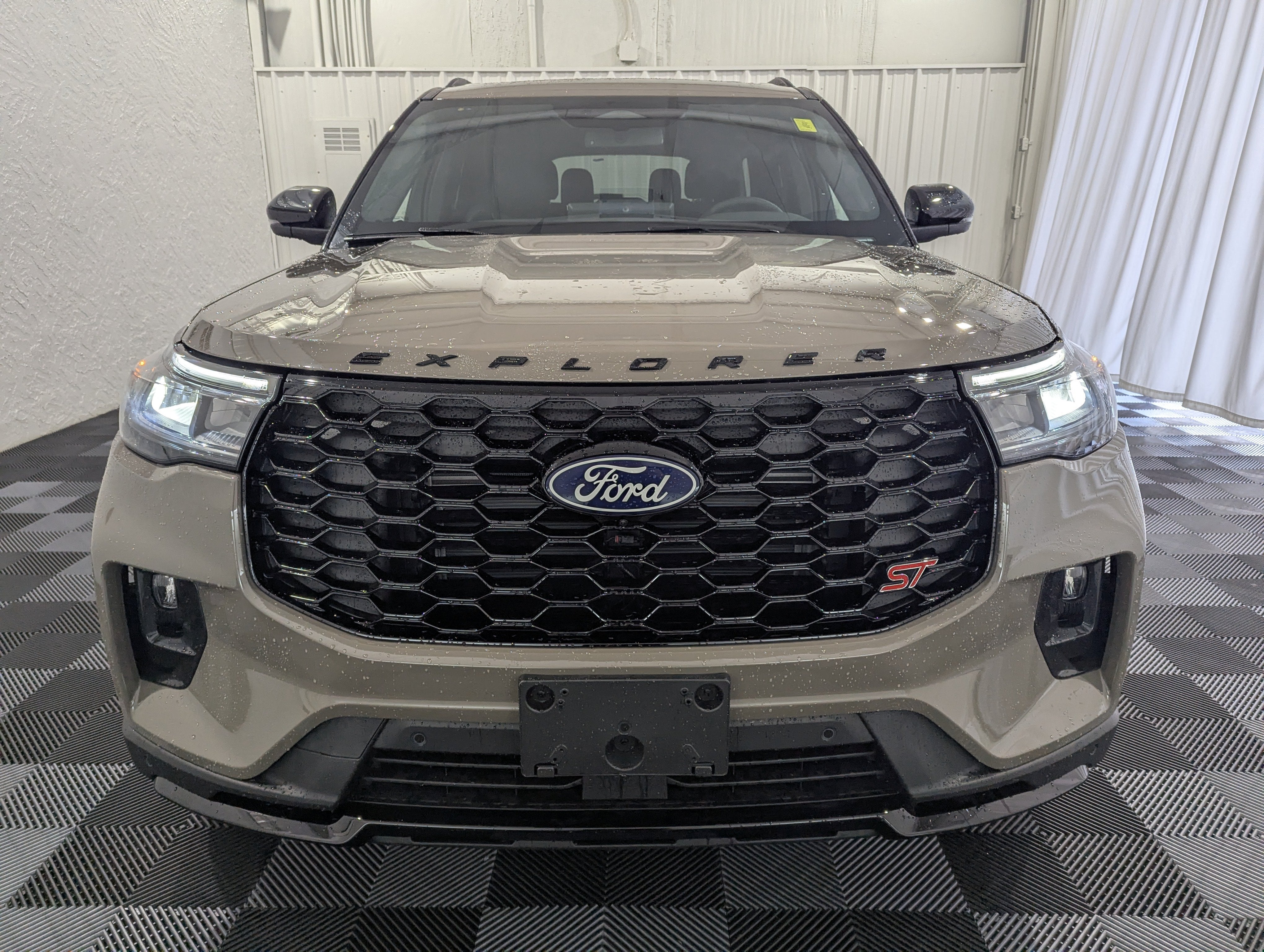 2027 Ford Explorer ST 4x4
