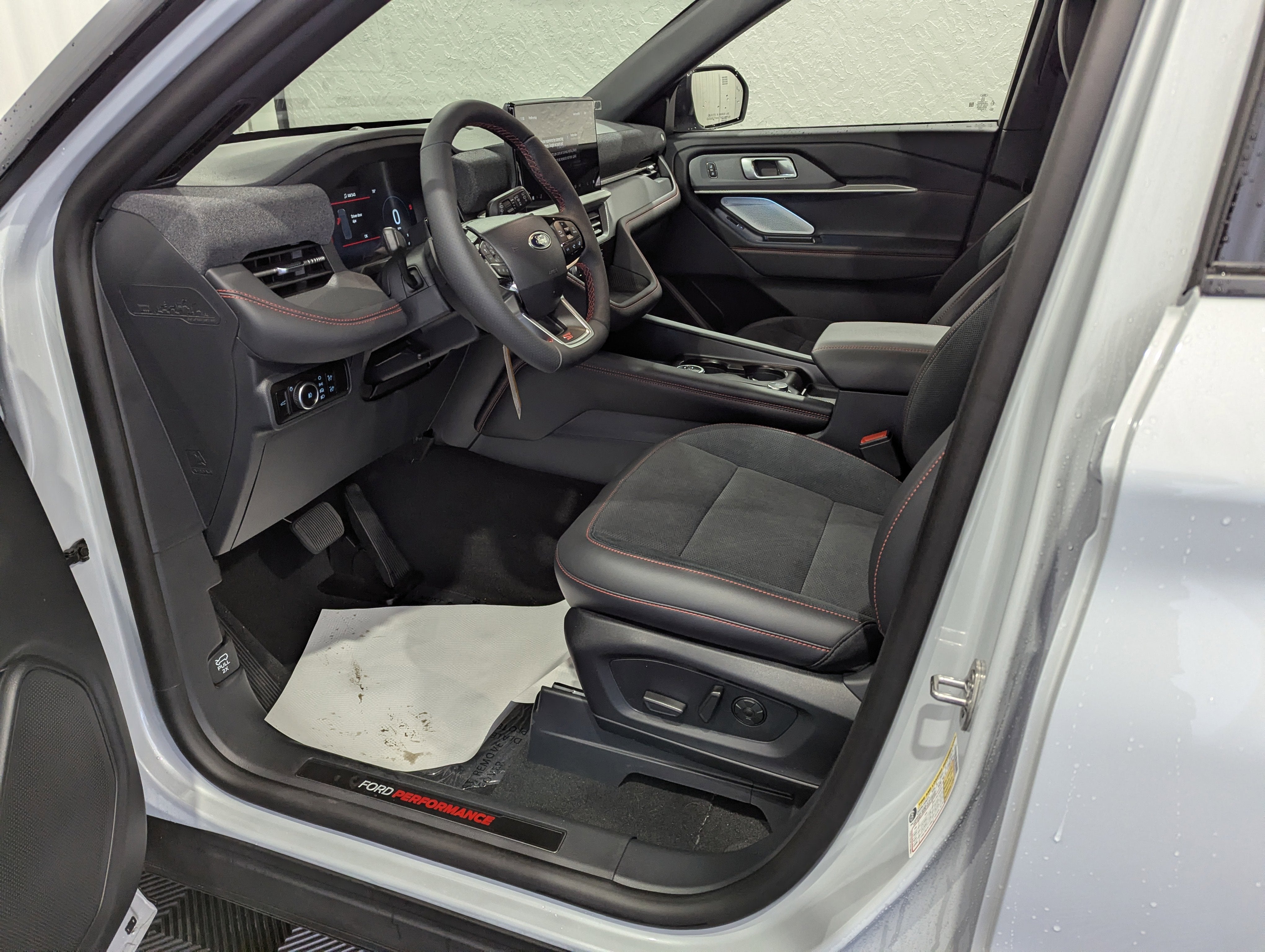 2026 Ford Explorer ST 4x4
