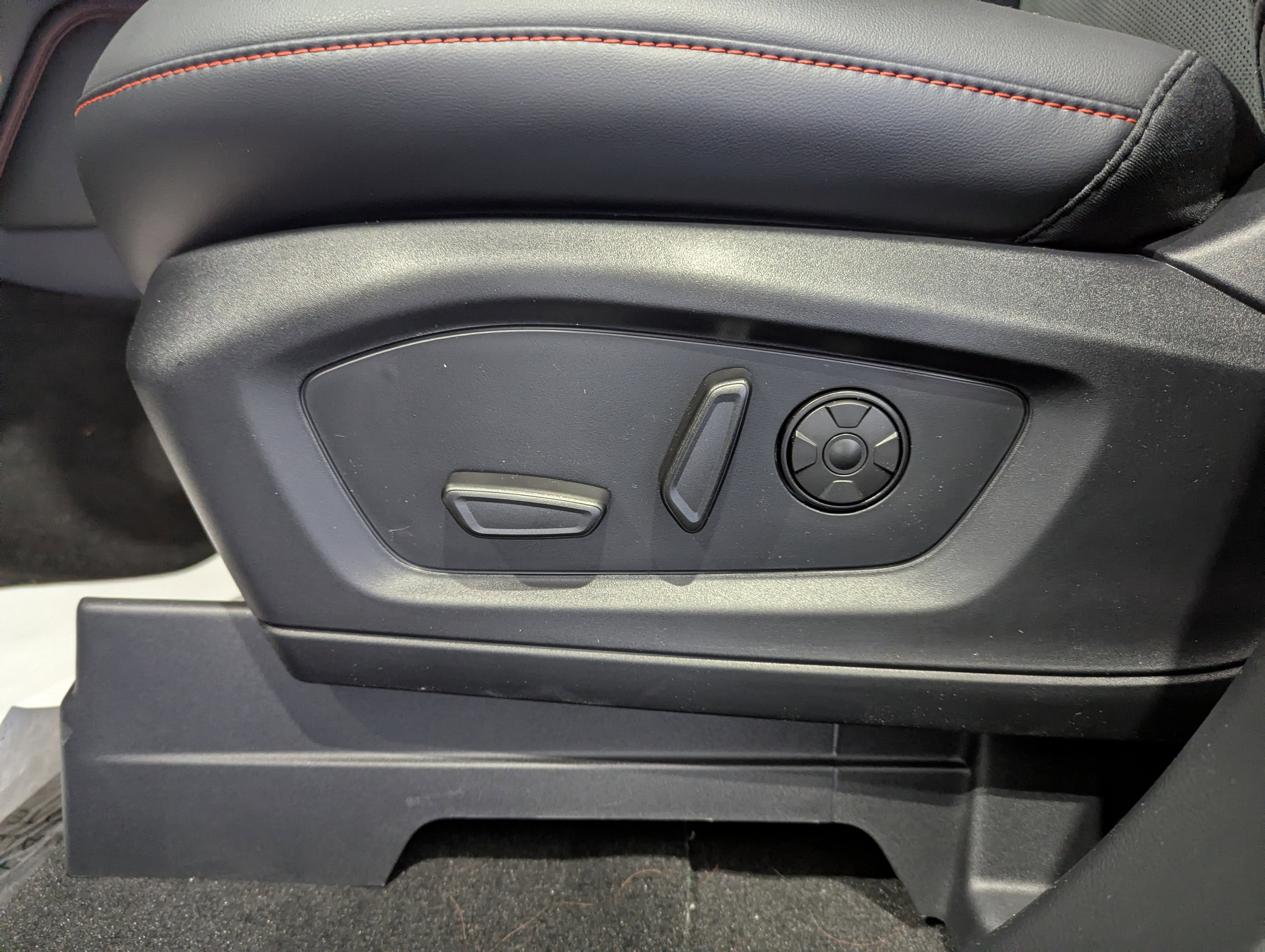 2026 Ford Explorer ST 4x4