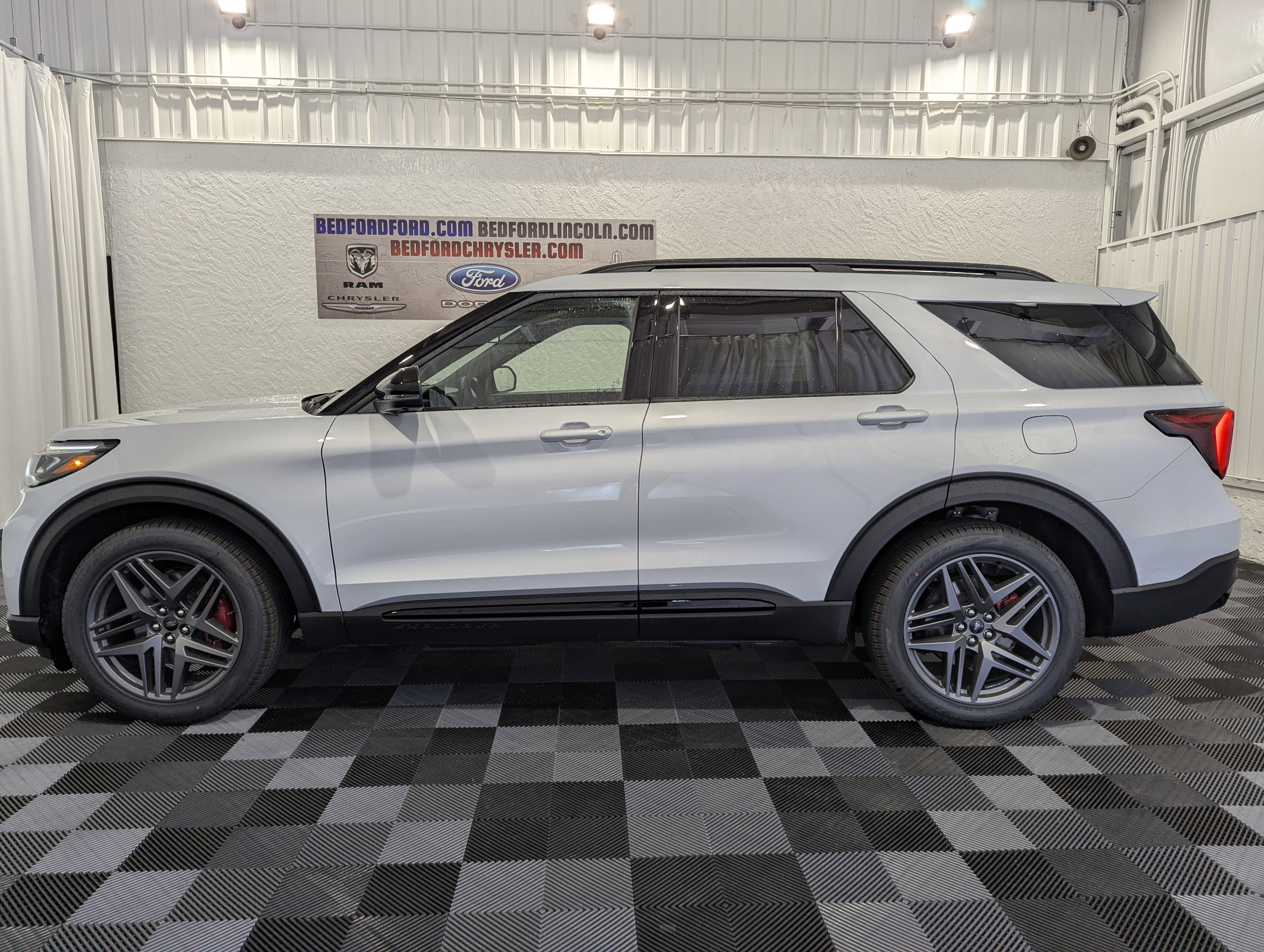 2026 Ford Explorer ST 4x4
