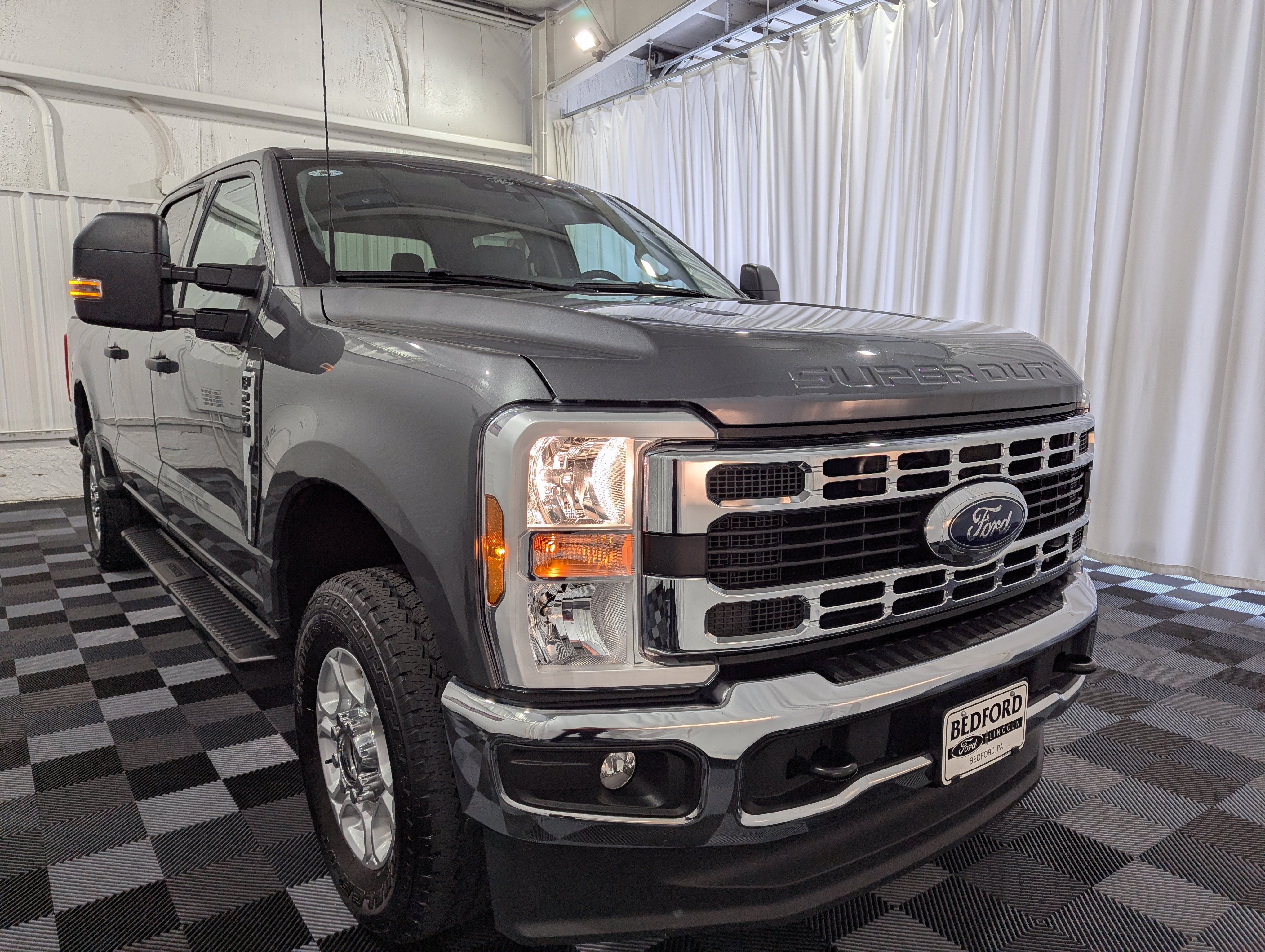 2025 Ford Super Duty F-250 SRW XLT
