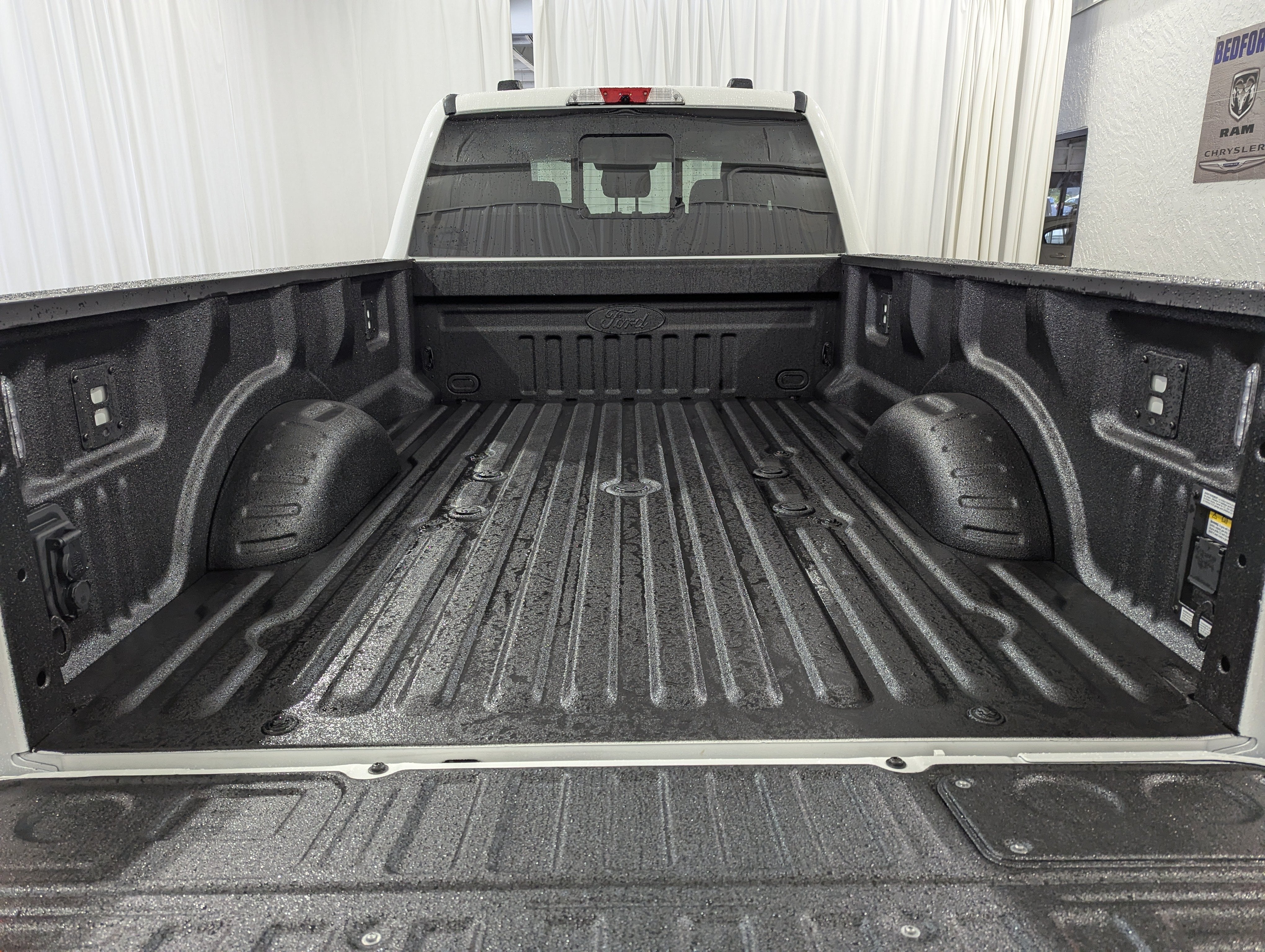 2027 Ford Super Duty F-250 SRW Platinum