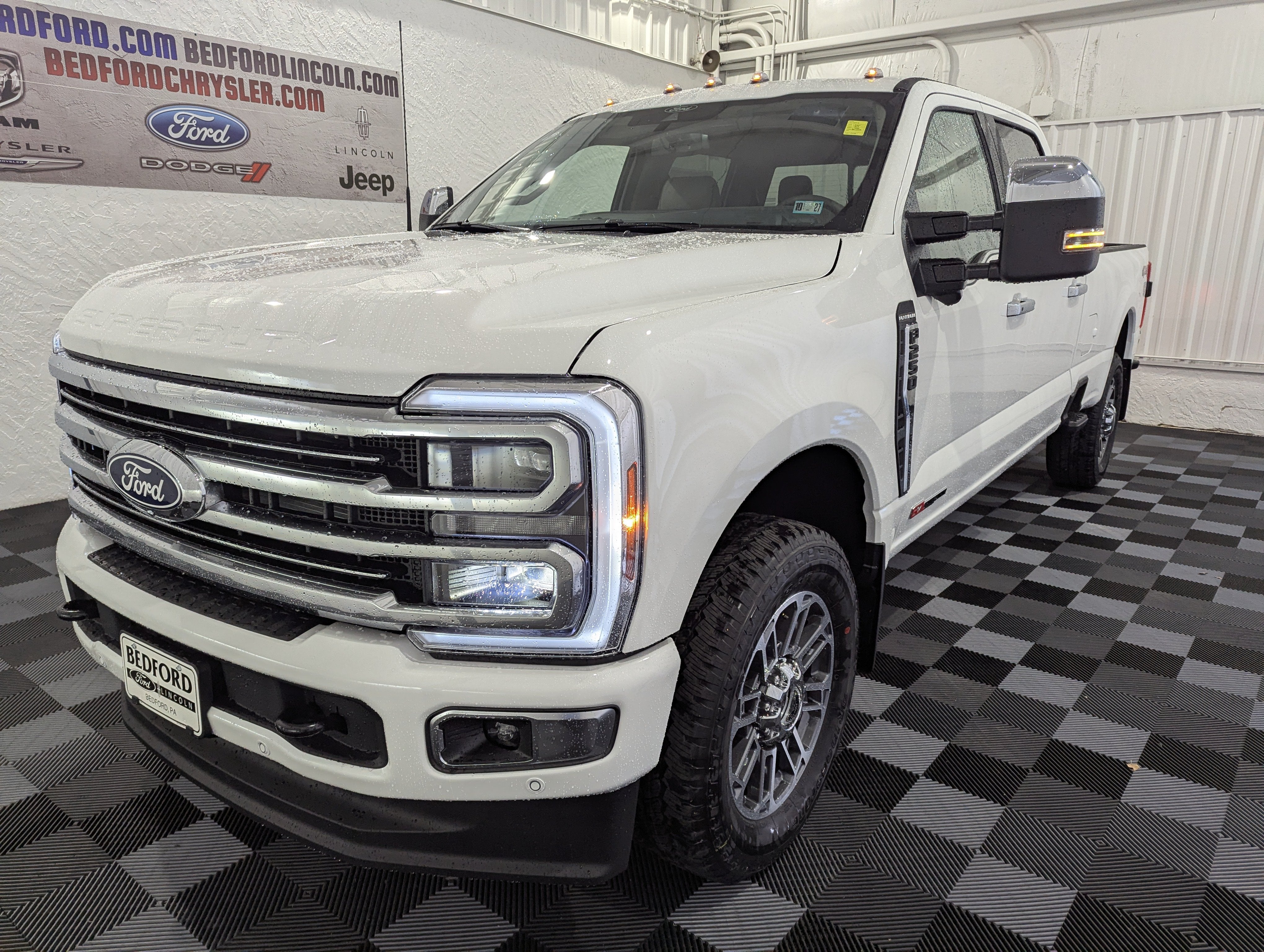 2027 Ford Super Duty F-250 SRW Platinum