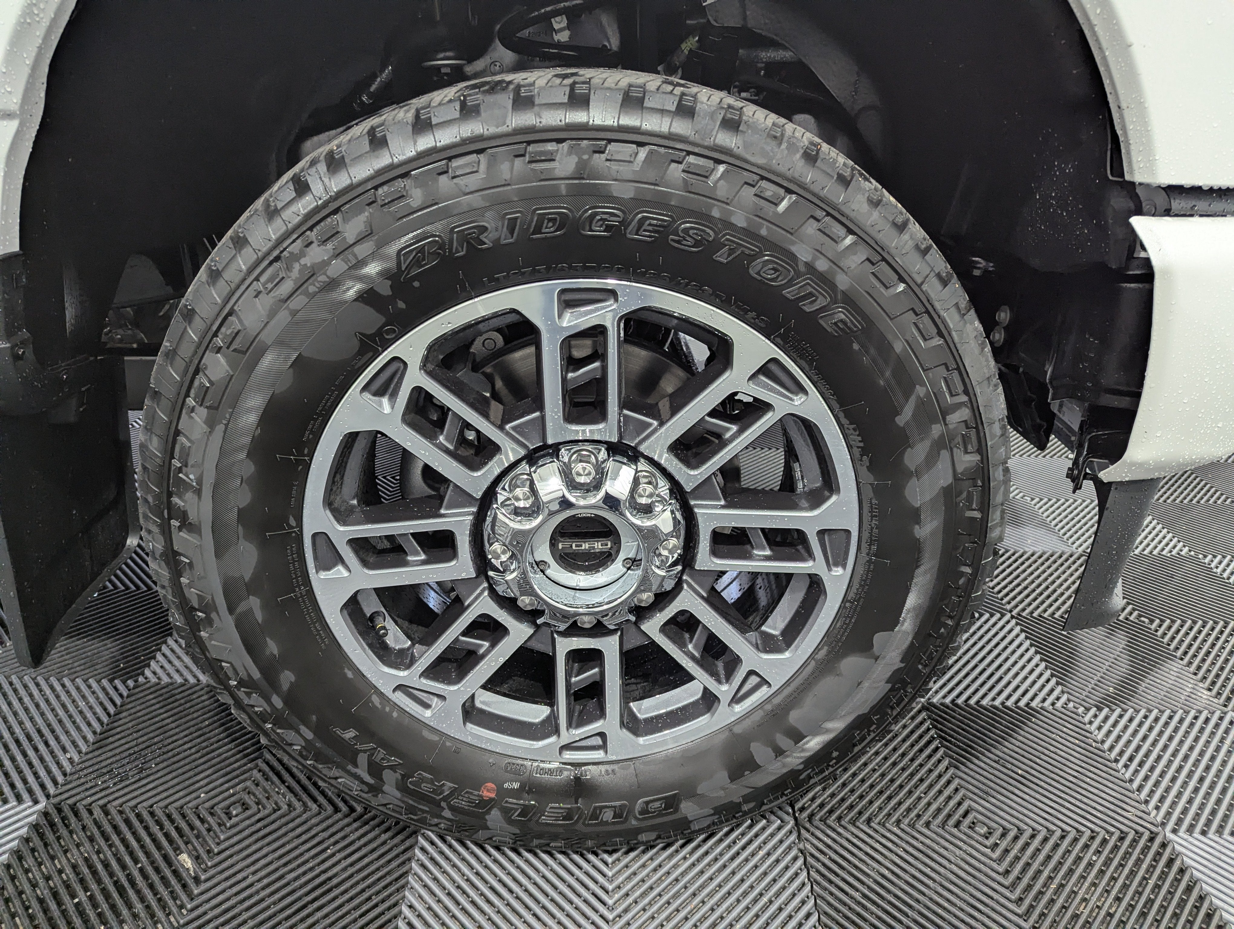 2027 Ford Super Duty F-250 SRW Platinum