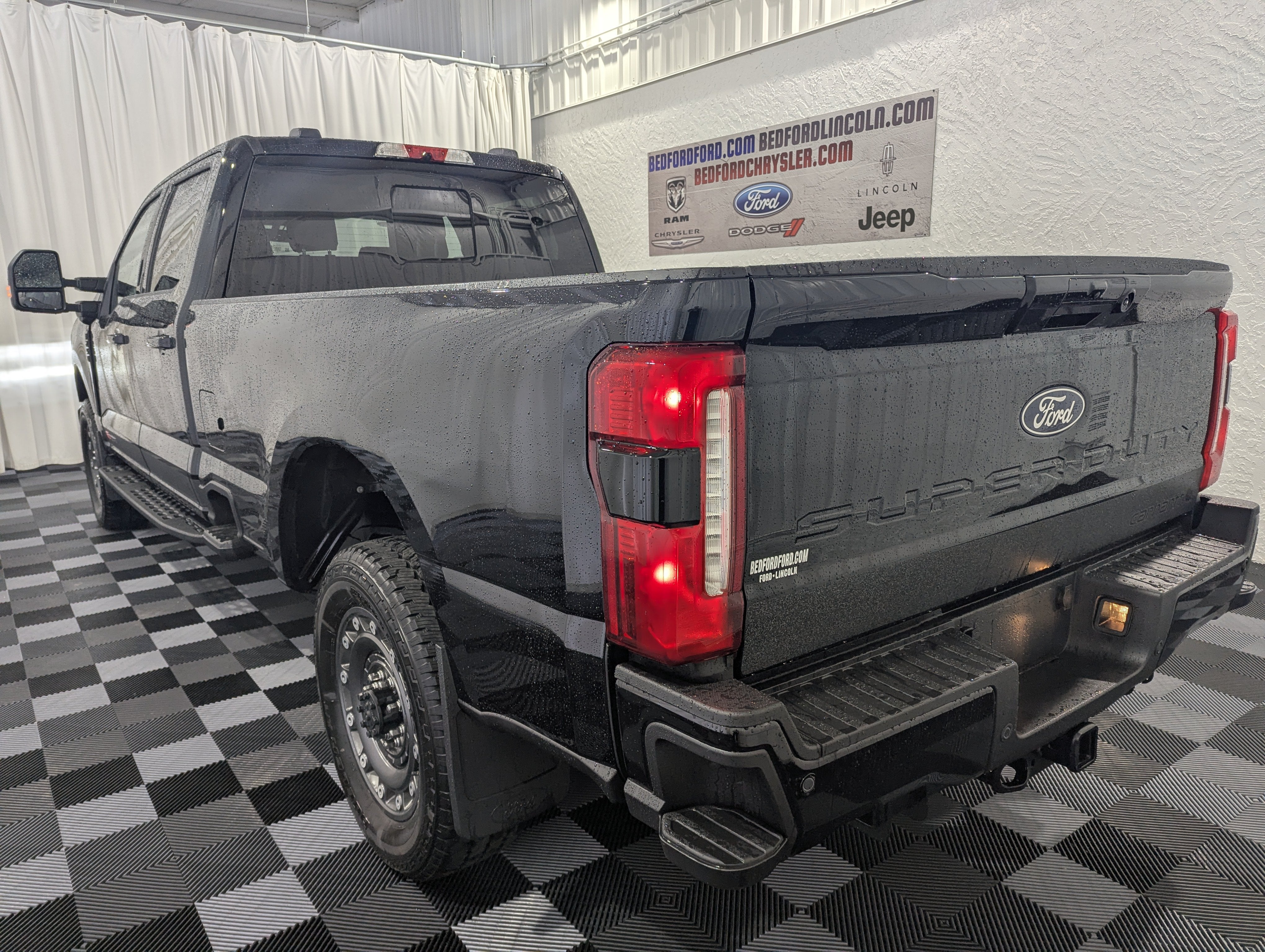 2027 Ford Super Duty F-250 SRW XLT