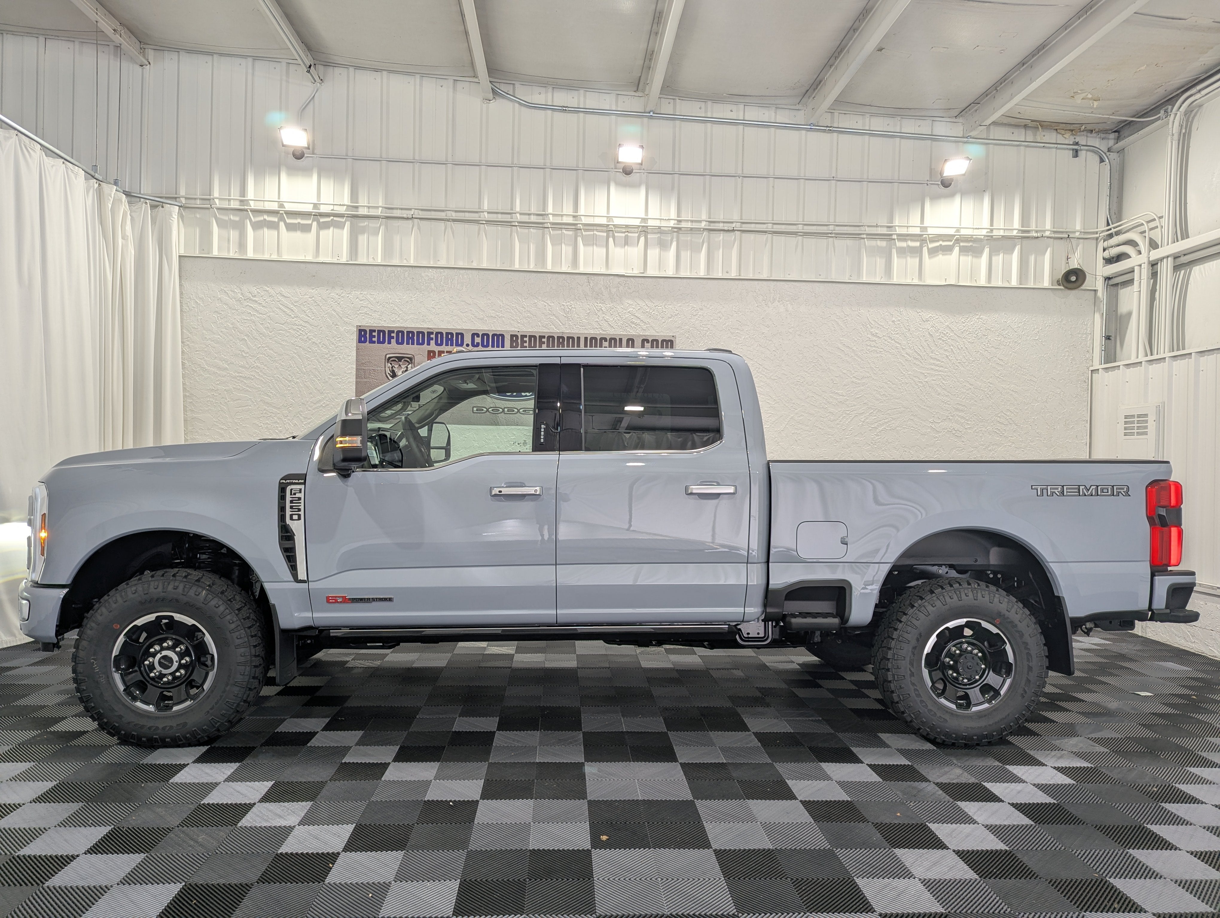 2026 Ford Super Duty F-250 SRW Platinum