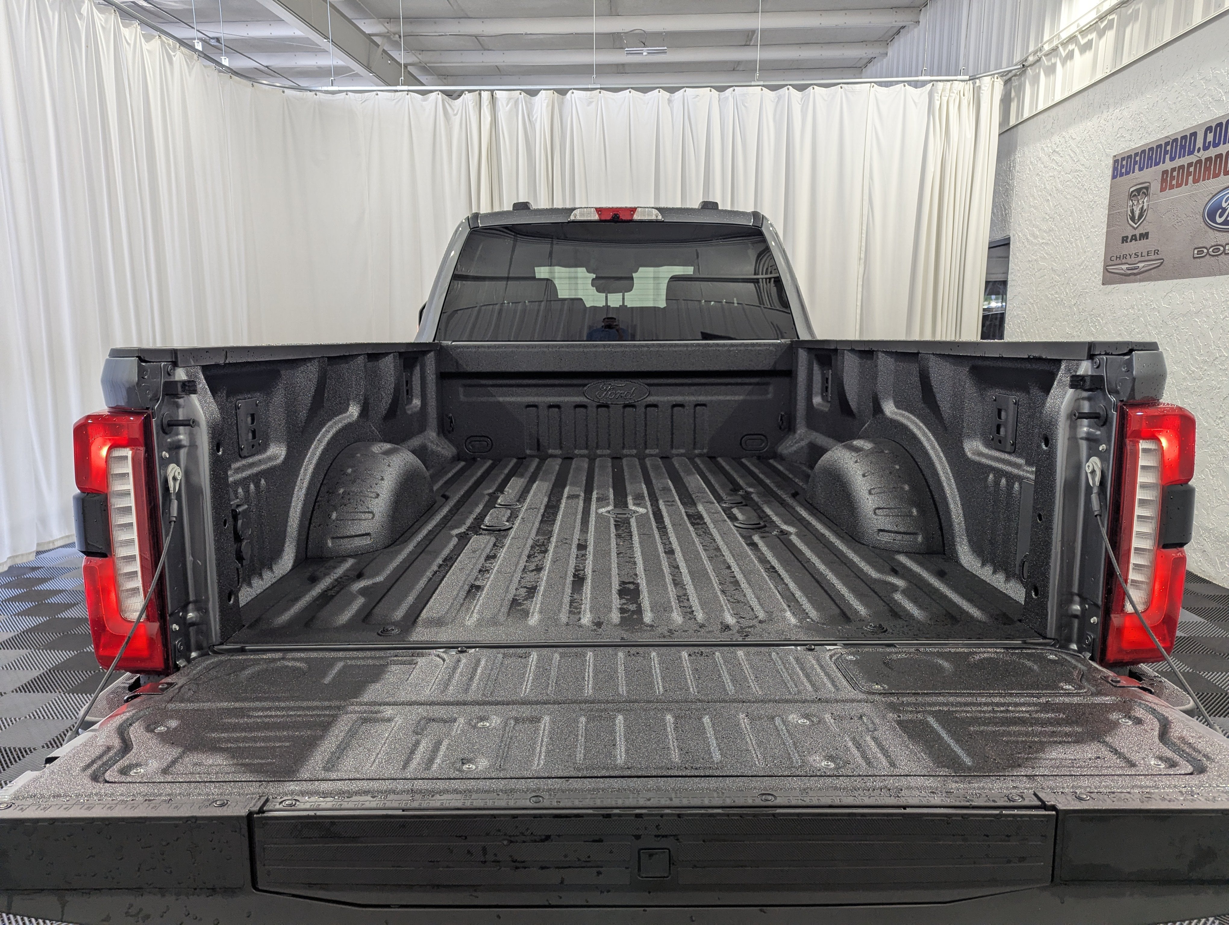 2027 Ford Super Duty F-250 SRW XLT